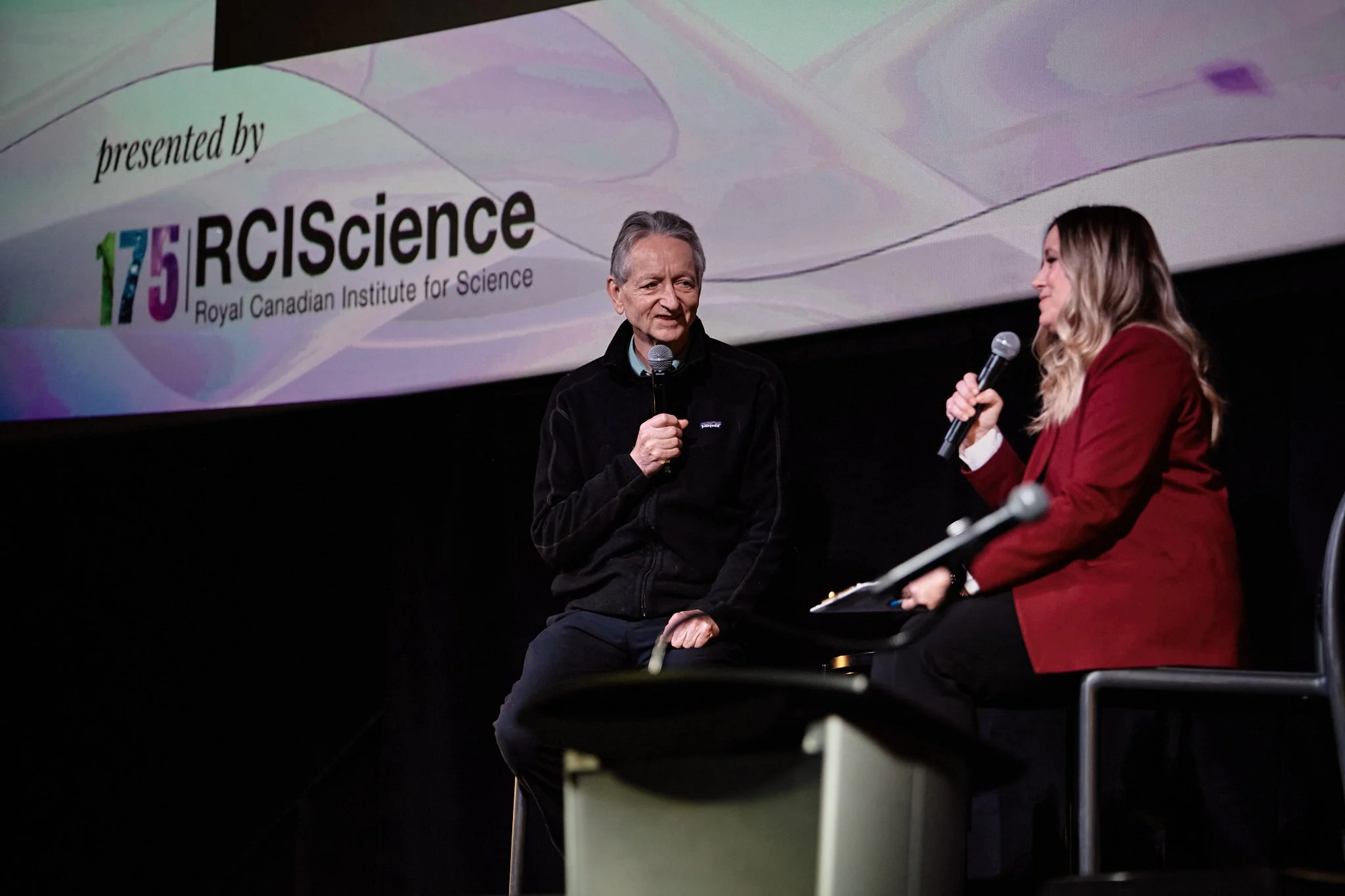 Acclaimed journalist Amber Mac in conversation with Prof. Geoffrey Hinton