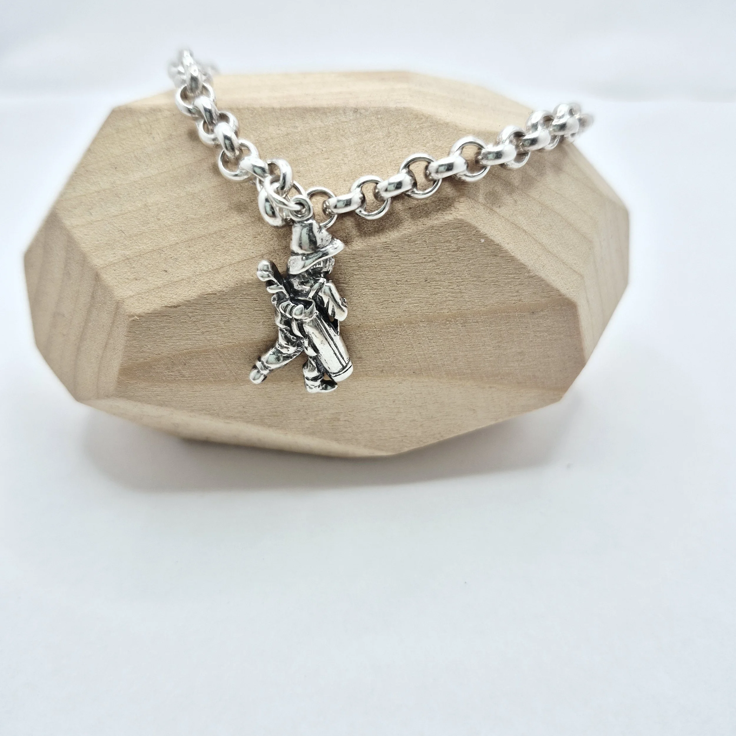 Sterling silver bracelet with detailed golfer charm – 7.5 inch for golf lovers