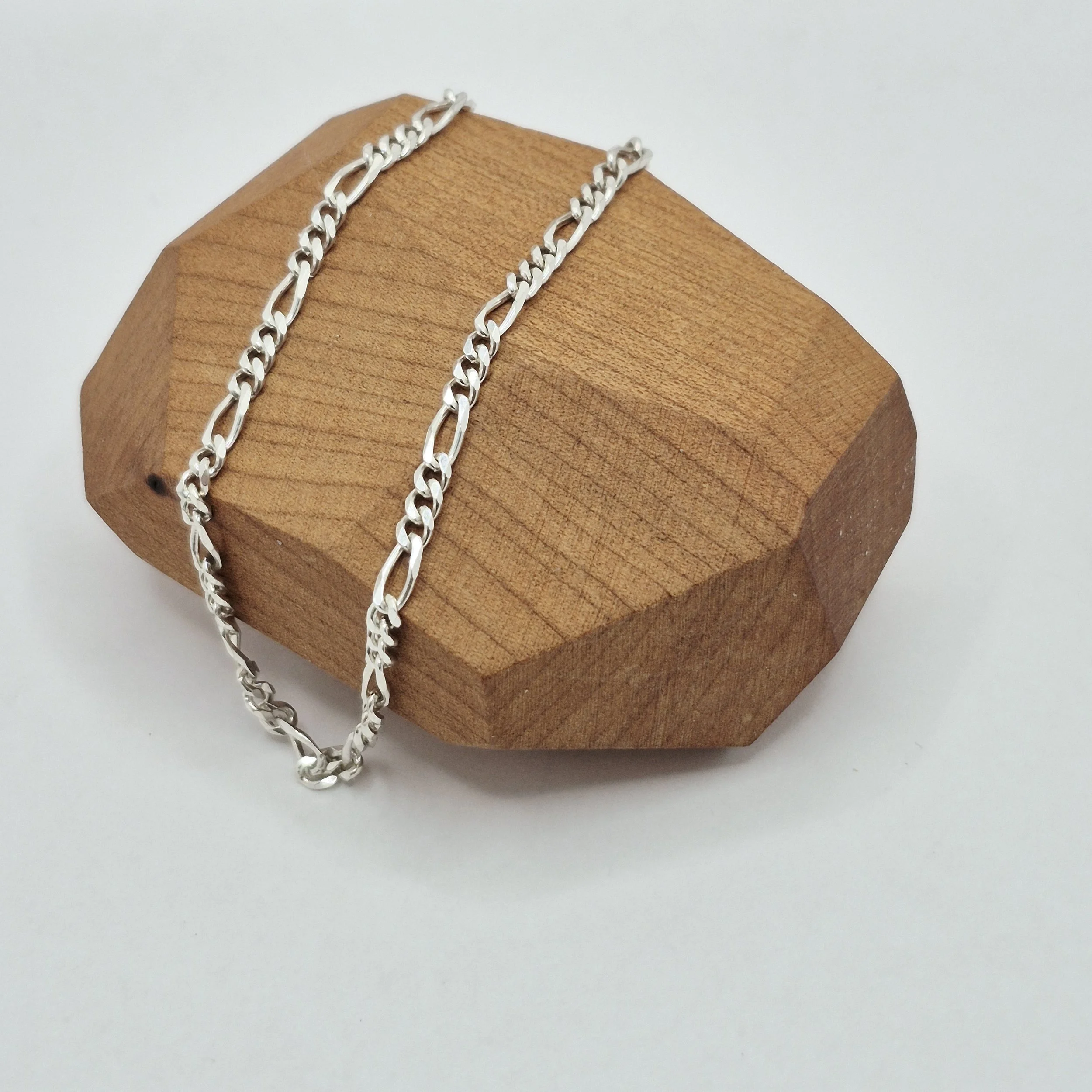 1️⃣ Minimalist 925 silver Figaro chain bracelet for men or women, 8 inch