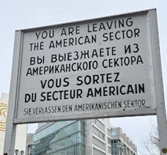 checkpoint-charlie-berlin