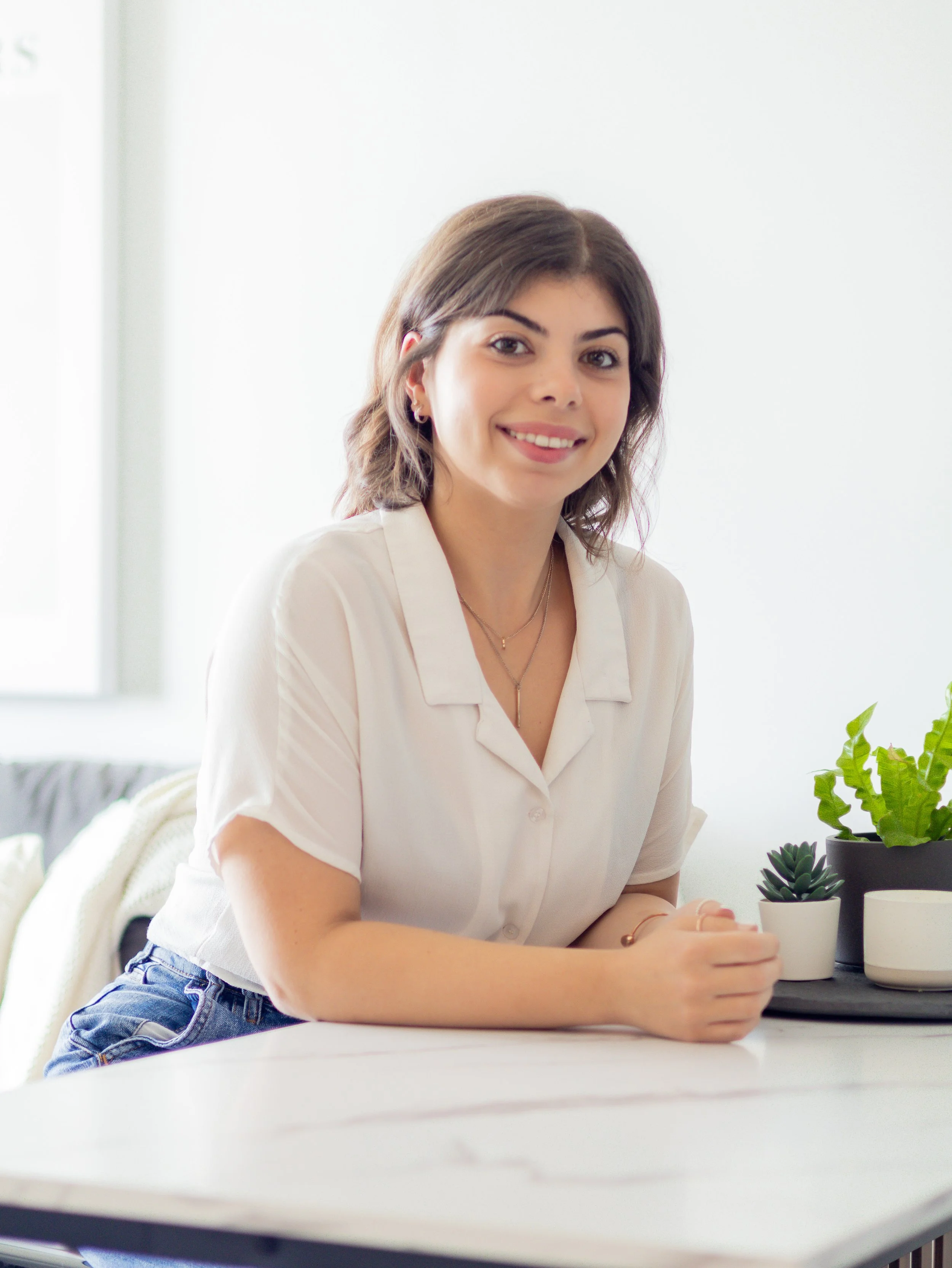 Olivia Riad, MACP – registered psychotherapist and couples therapist in Toronto specializing in Gen Z and Millennial Couples