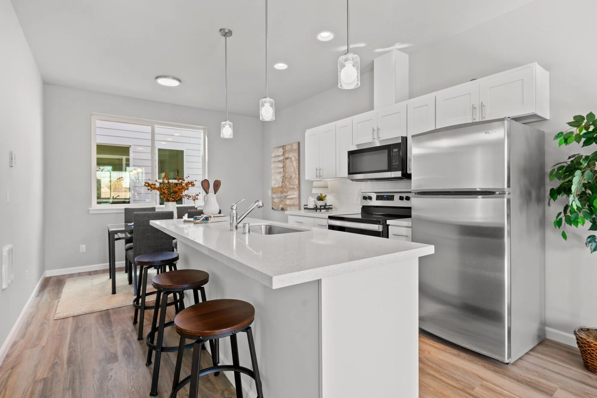 2nd Floor Kitchen D_4a6ec96f-36f5-4cbd-914d-725f7e00b954.jpg