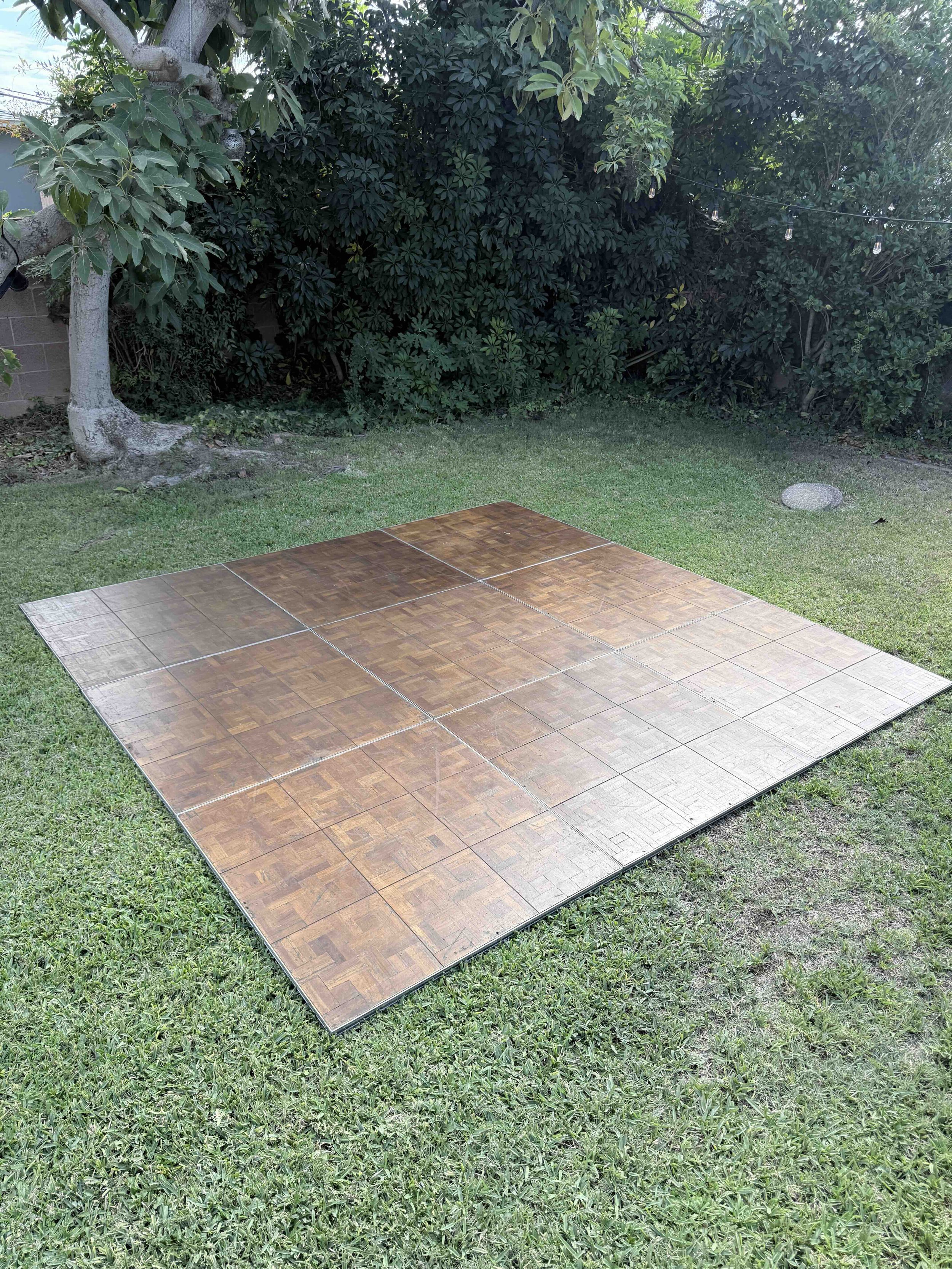 Dancefloor - Wooden 9x9.jpeg