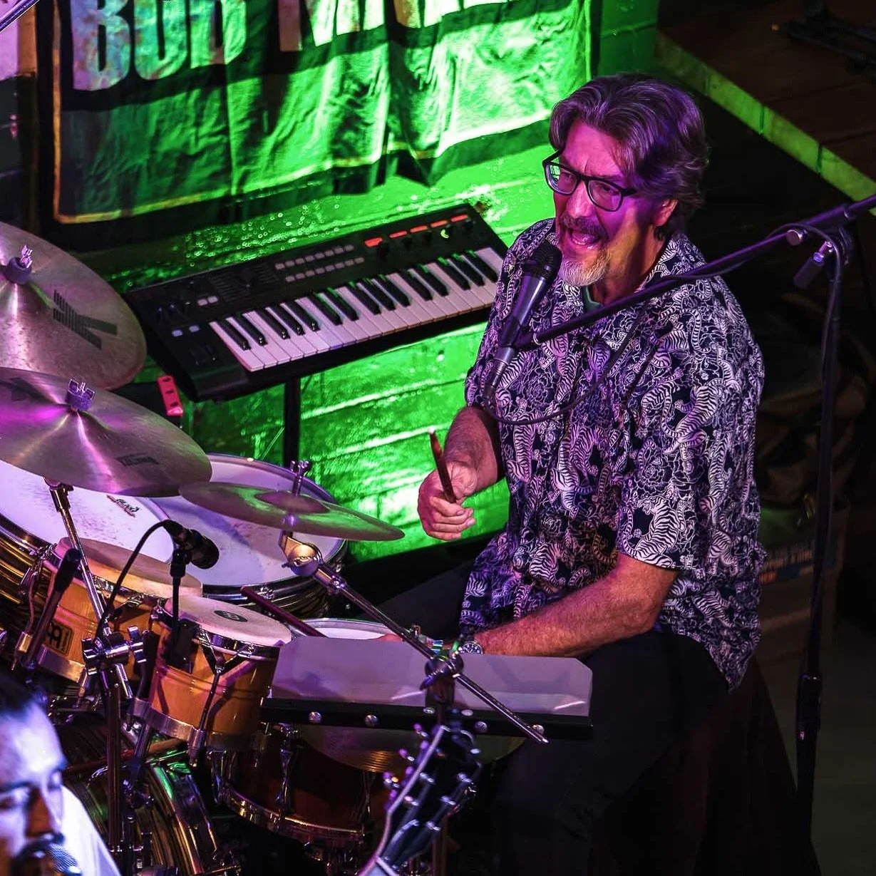 @handpicked_band drummer Dave Egan has never missed a show&hellip;&hellip;&hellip;&hellip;.until now.  But what amazing replacement they have for him with legendary Orange drummer Rocky Rochelli, who is stepping in for next week&rsquo;s Billy Joel sh