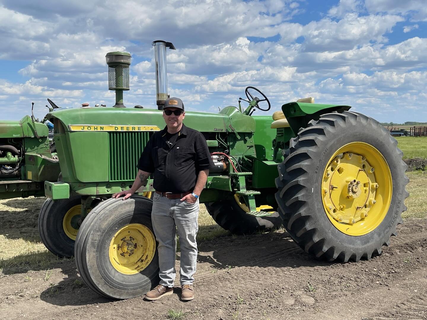 Tractors are for fun too 👊🏻 🚜 
Our dad a few weeks ago at a local tractor pull in Manitoba! 
He got into tractor pulling a few years ago and it&rsquo;s been the best getting to fine tune this beaut of a tractor! 🗣️