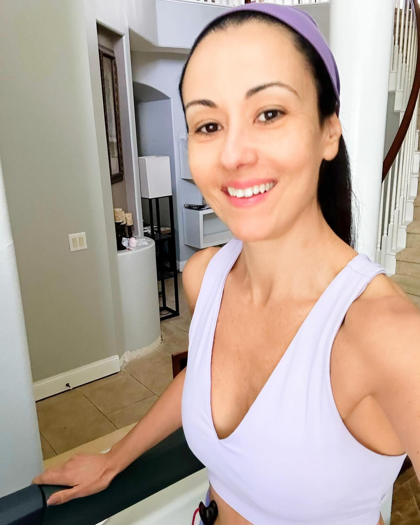 Weekend vibes on the treadmill! Stepping into success and wellness one mile at a time. Sometimes the best meetings are the ones we have with ourselves, setting the pace for a mindful week ahead. Who&rsquo;s joining me on this journey to a balanced li