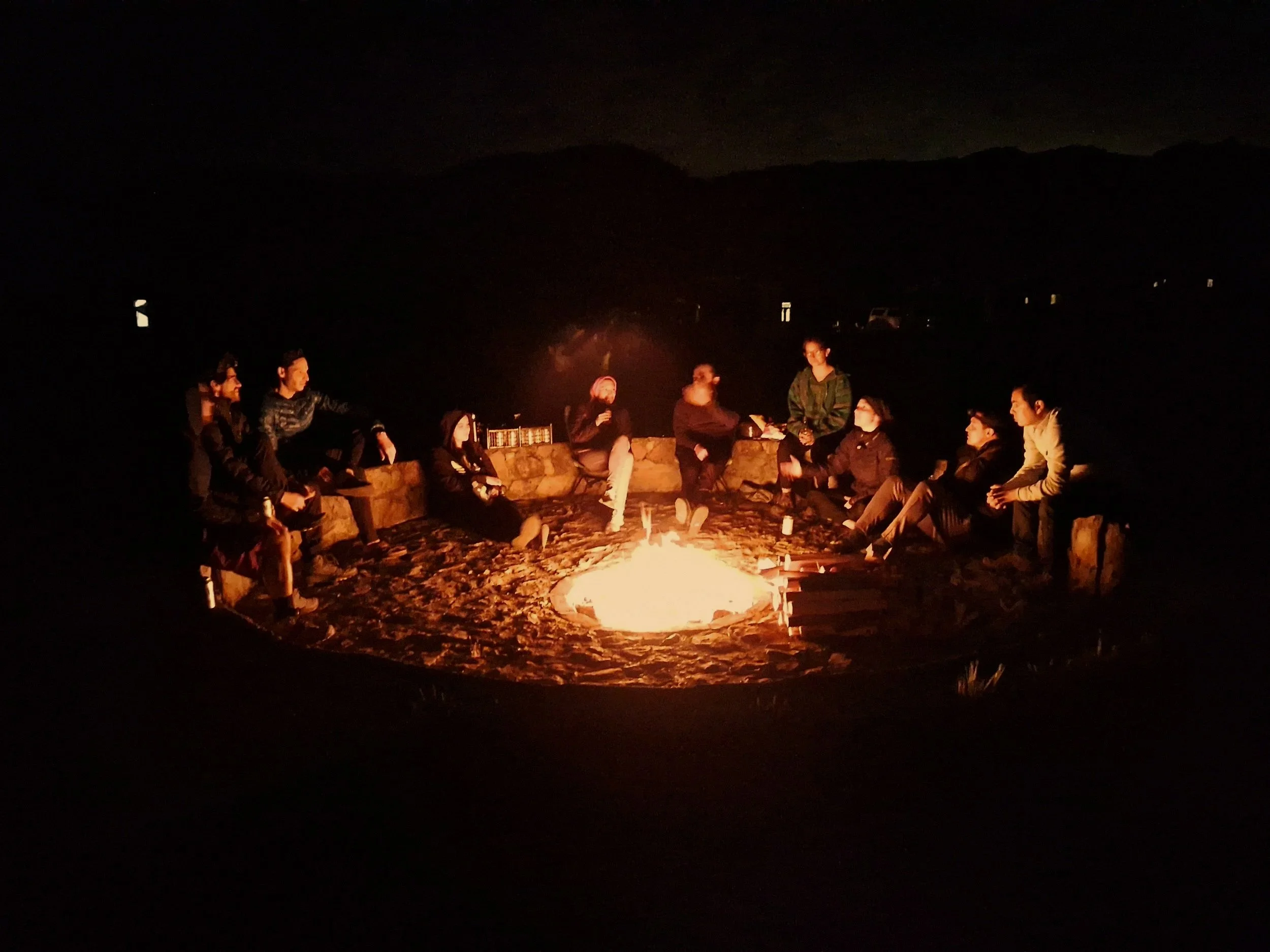 aventura-senderismo-valle-de-bravo-mexico-fogata.jpg