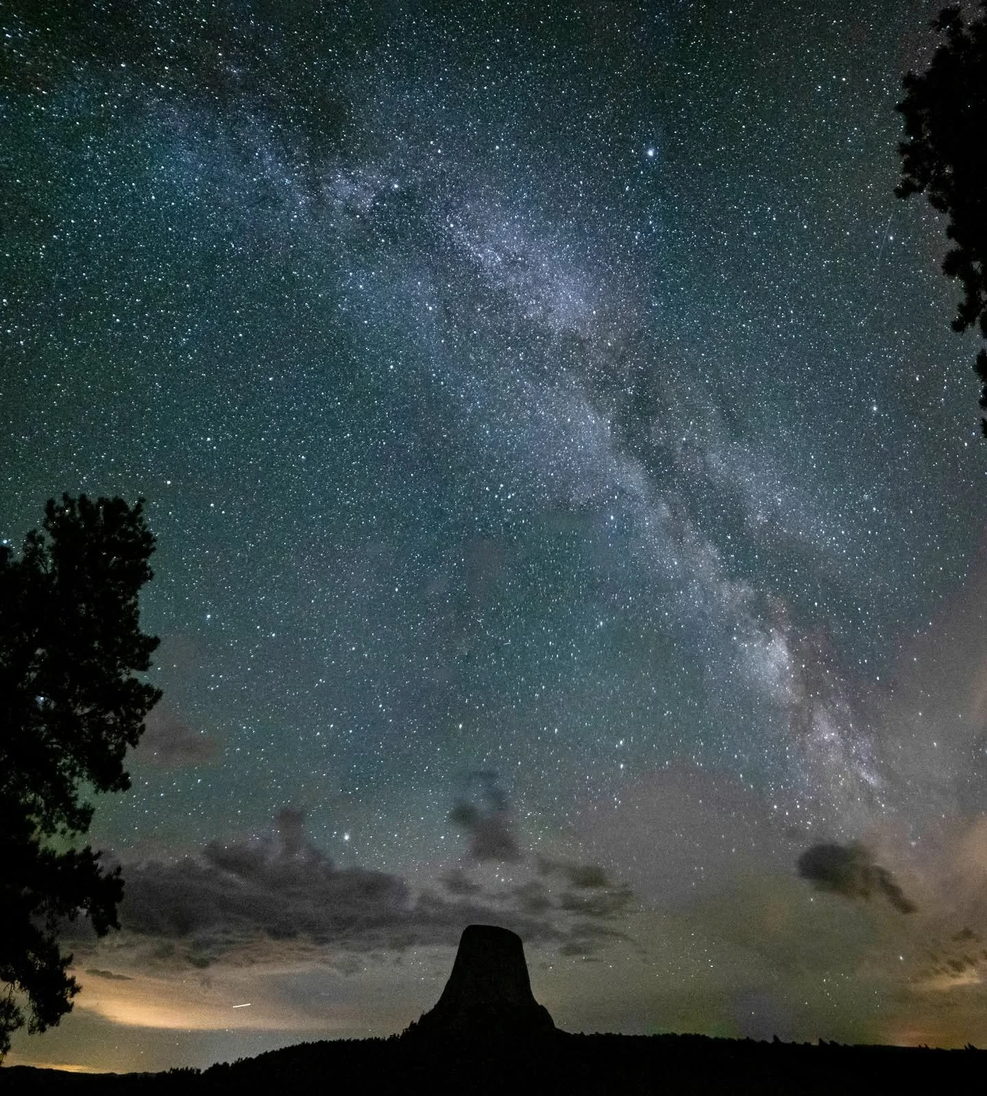 It's star season 🌌💫🌕
I wish everyone in the world could have access to the milky way every night. 
.
.
.
#fadedaesthetics
#stademagazine 
#thinkverylittle #forevermagazine #somewheremag #broadmag #taintedmag #paperjournalmag #moodyphotography #wil