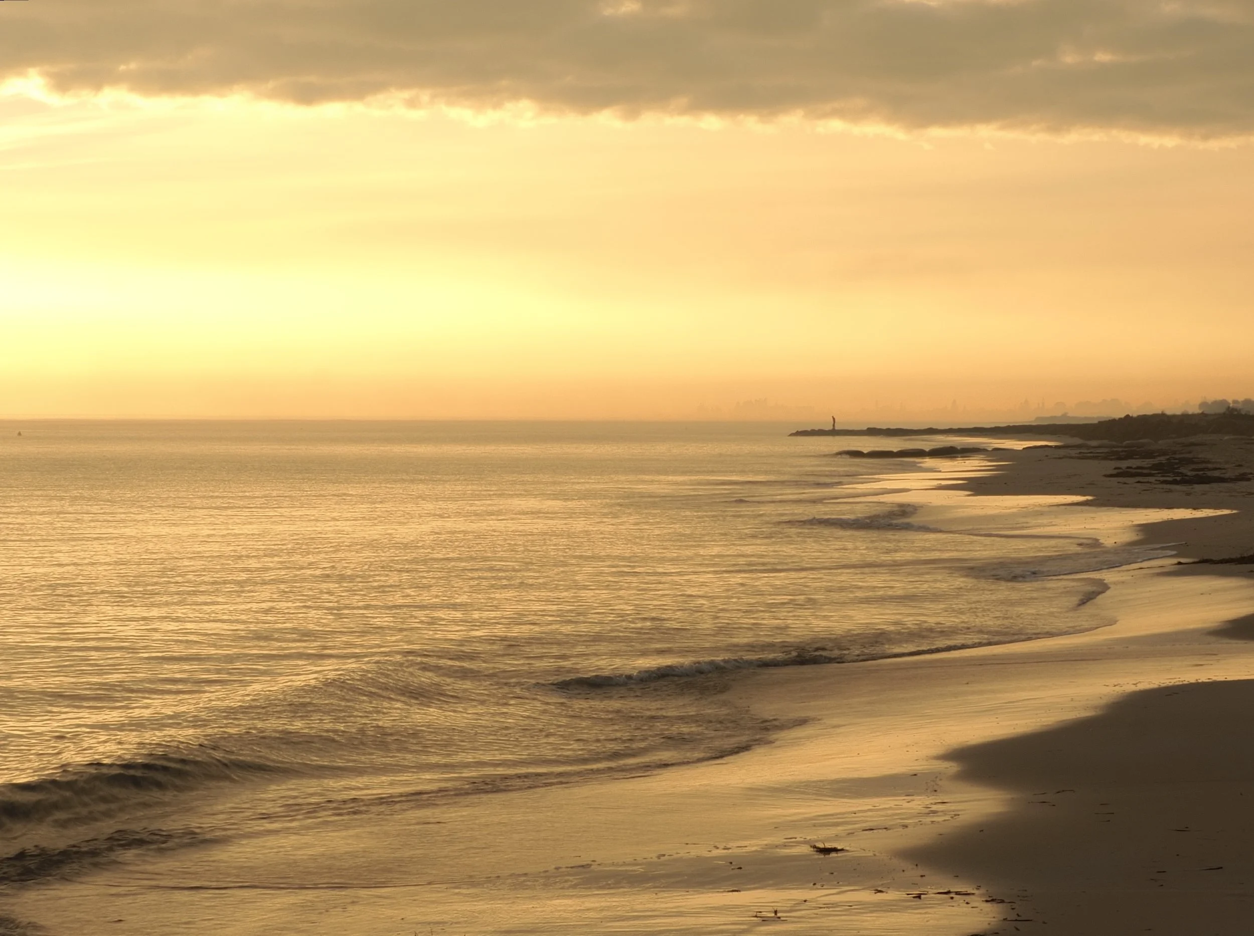 Busselton dawn waves.jpg