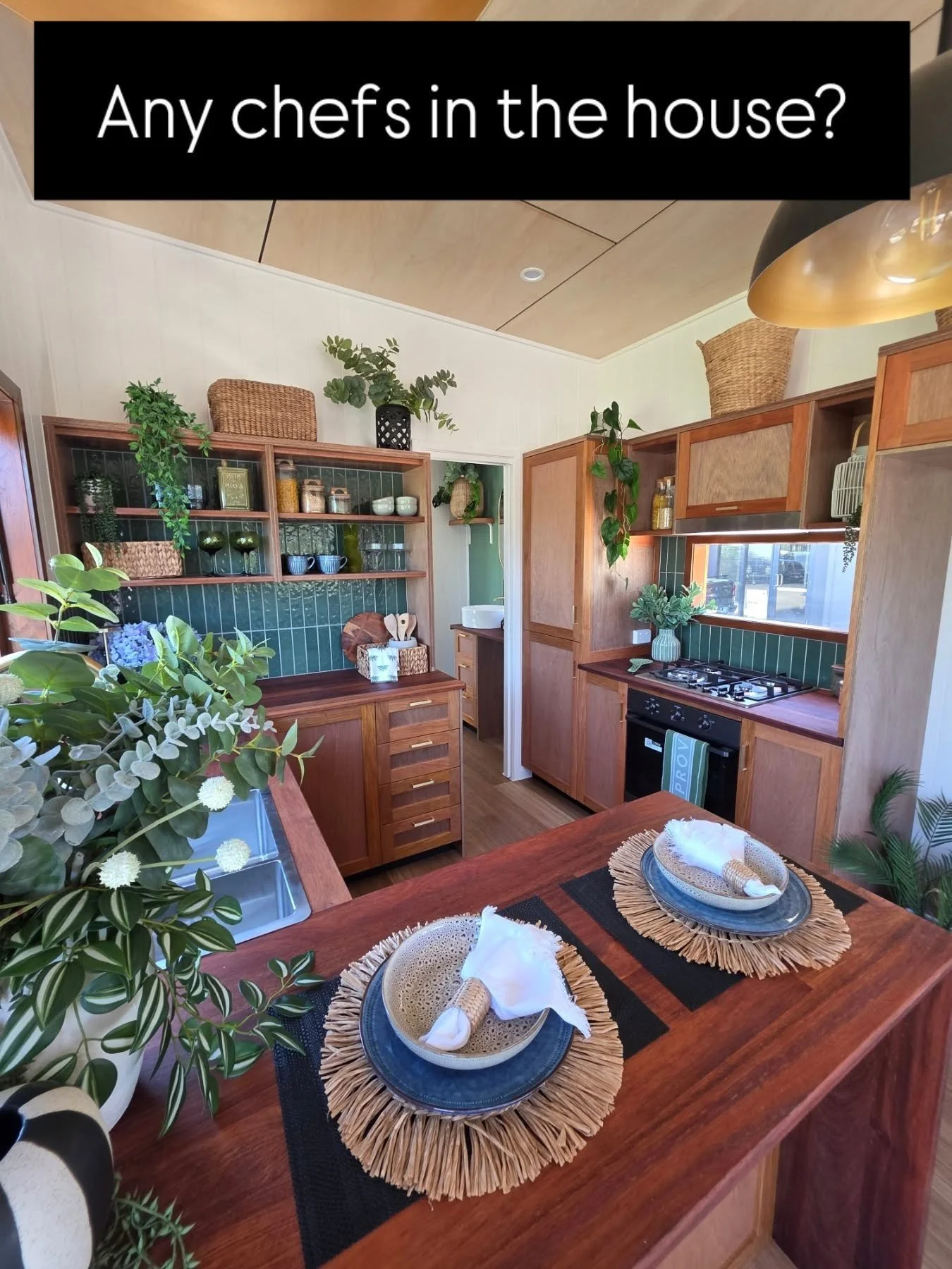 We only do real kitchens!

#tinynoosa #tinyhouseaustralia #tinyhousedesign #tinyhousemovement #tinykitchens