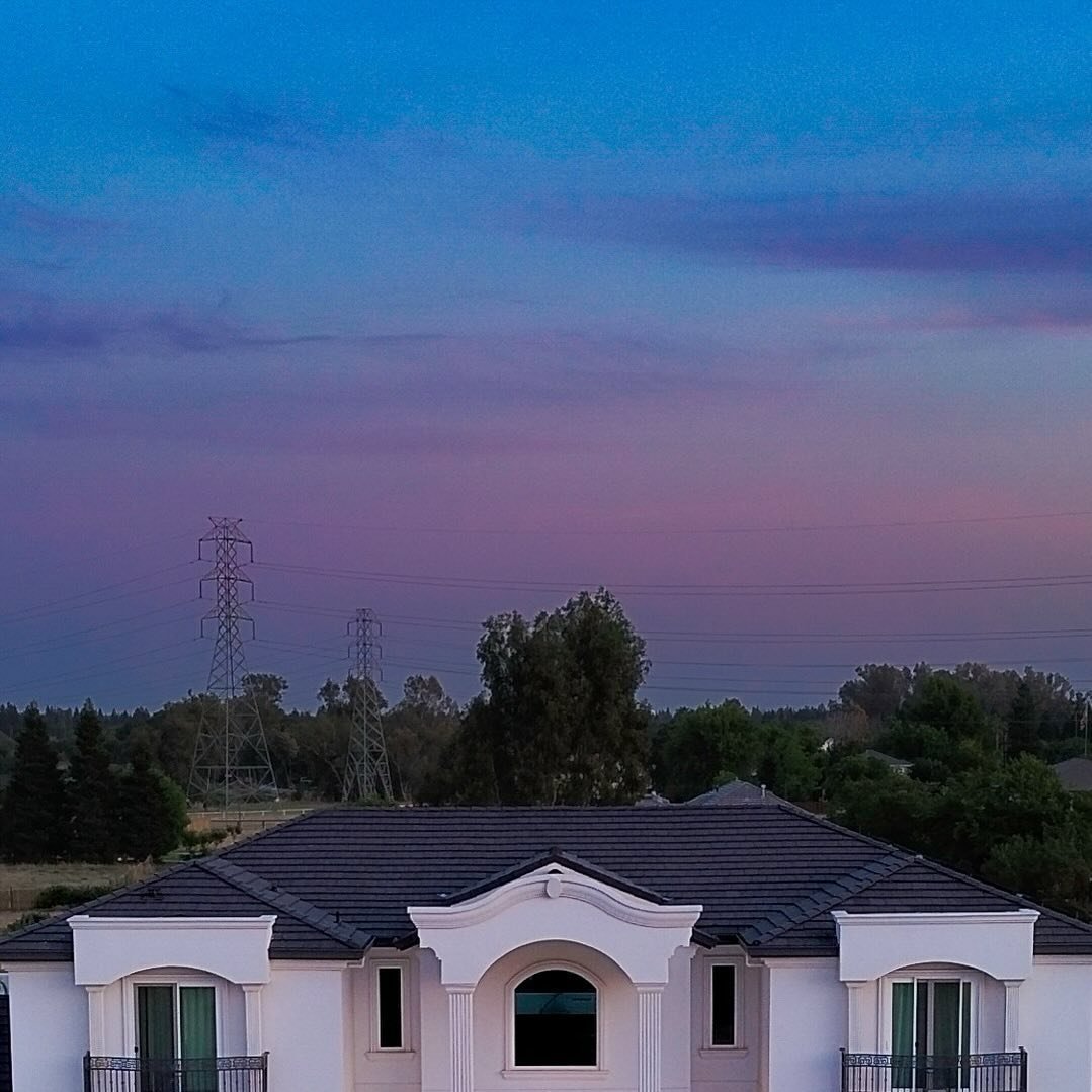 Ready to elevate your property listings? Book Vision Media now and transform your real estate photos! Click the link in our bio to get started. πΈβ¨
#RealEstatePhotography #VisionMedia #realestatephotography #visionmedia #propertyshowcase #realestat