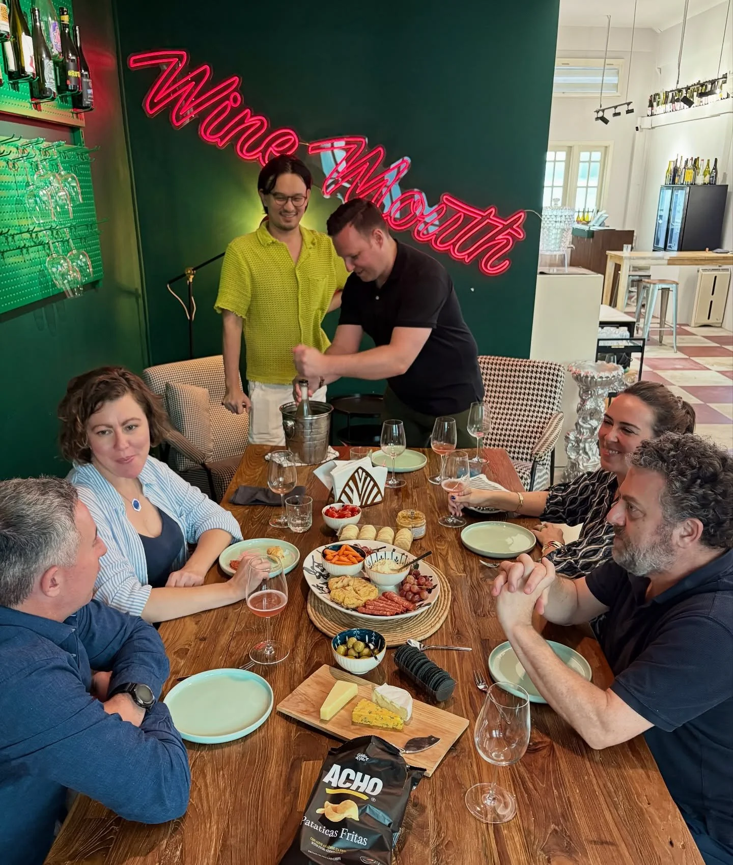 My clubbing career was very short-lived: under-aged my way into Zouk&rsquo;s original Mambo Jambo nights at 17, the prerequisite vodka-Ribena jug chugs. During college, Saturday evening boogies, maybe bartop dancing. But it was #Chicagobar life that 