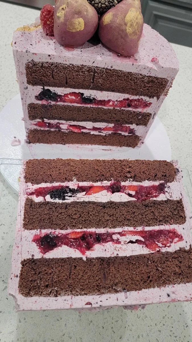 Geode Chocolate berry cake