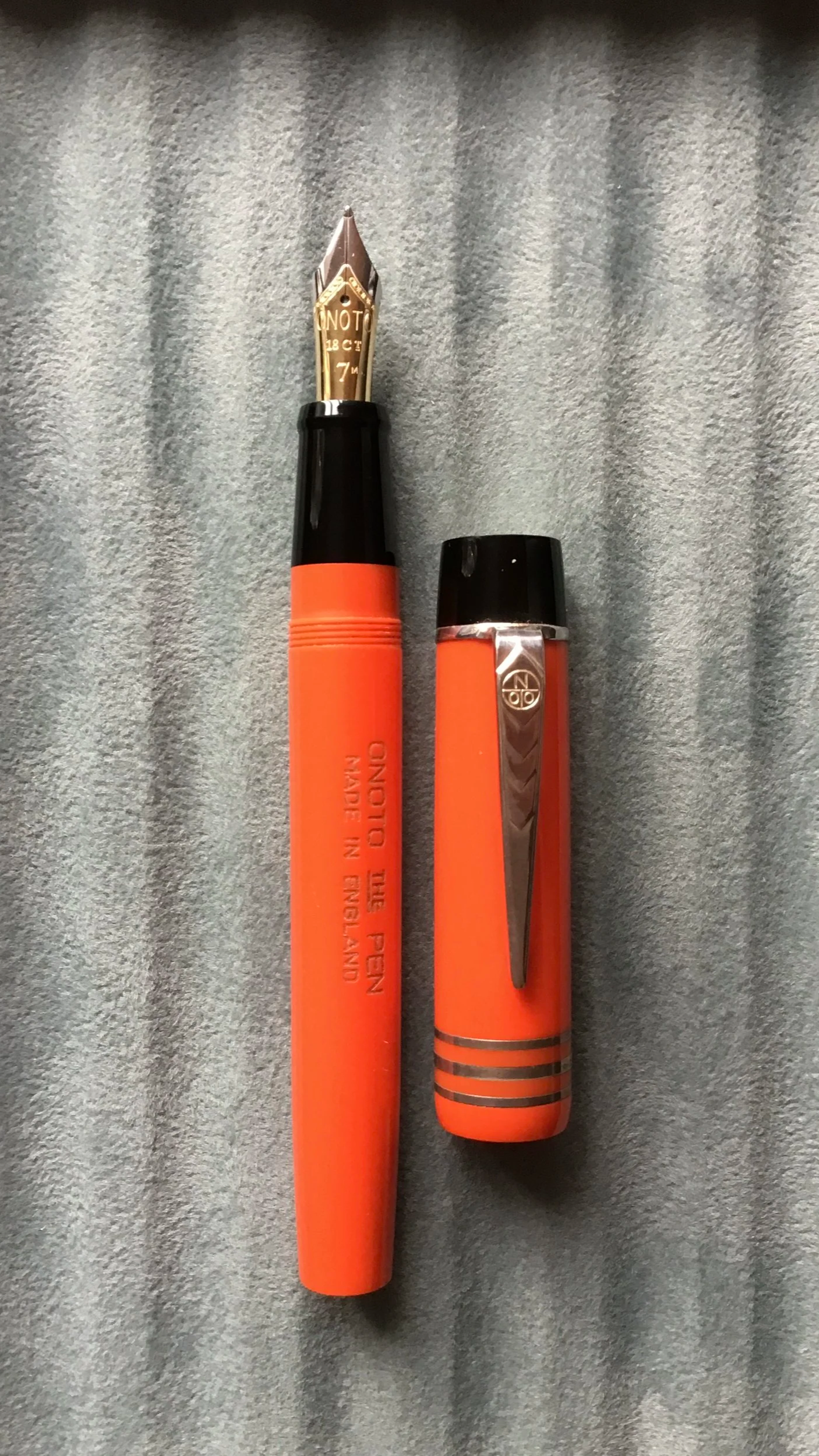 Onoto Magna Fountain Pen - Burnt Orange Ltd Ed.