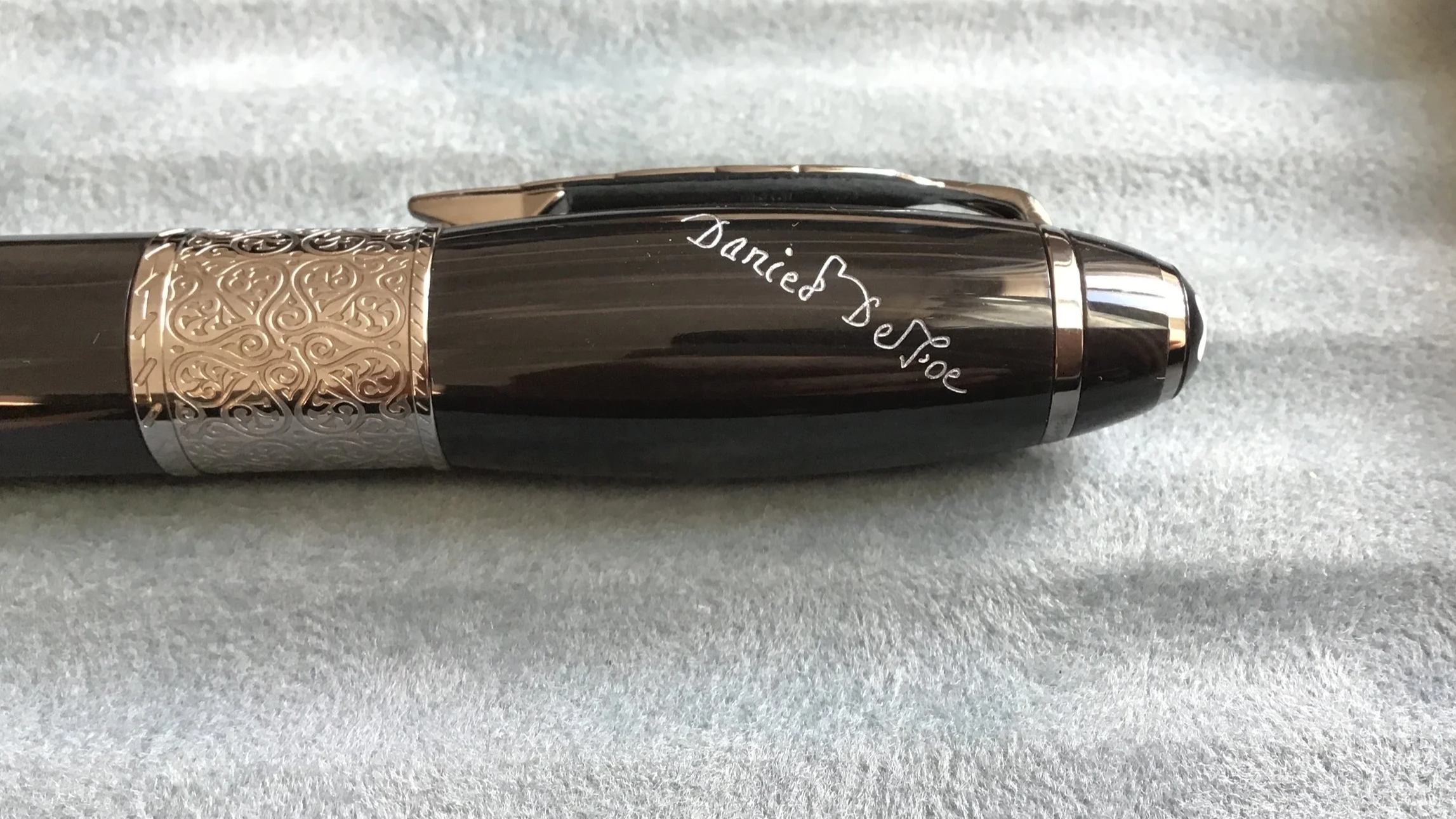 Montblanc Writers Edition Daniel Defoe Fountain Pen (2014