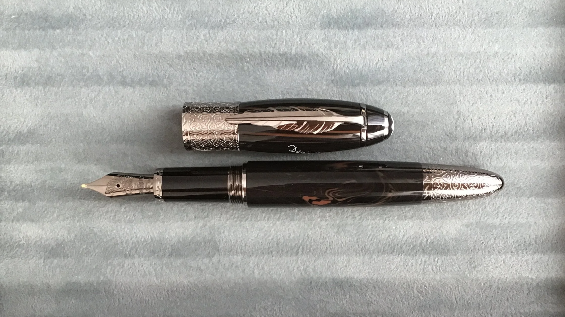 Montblanc Writers Edition Daniel Defoe Fountain Pen (2014 