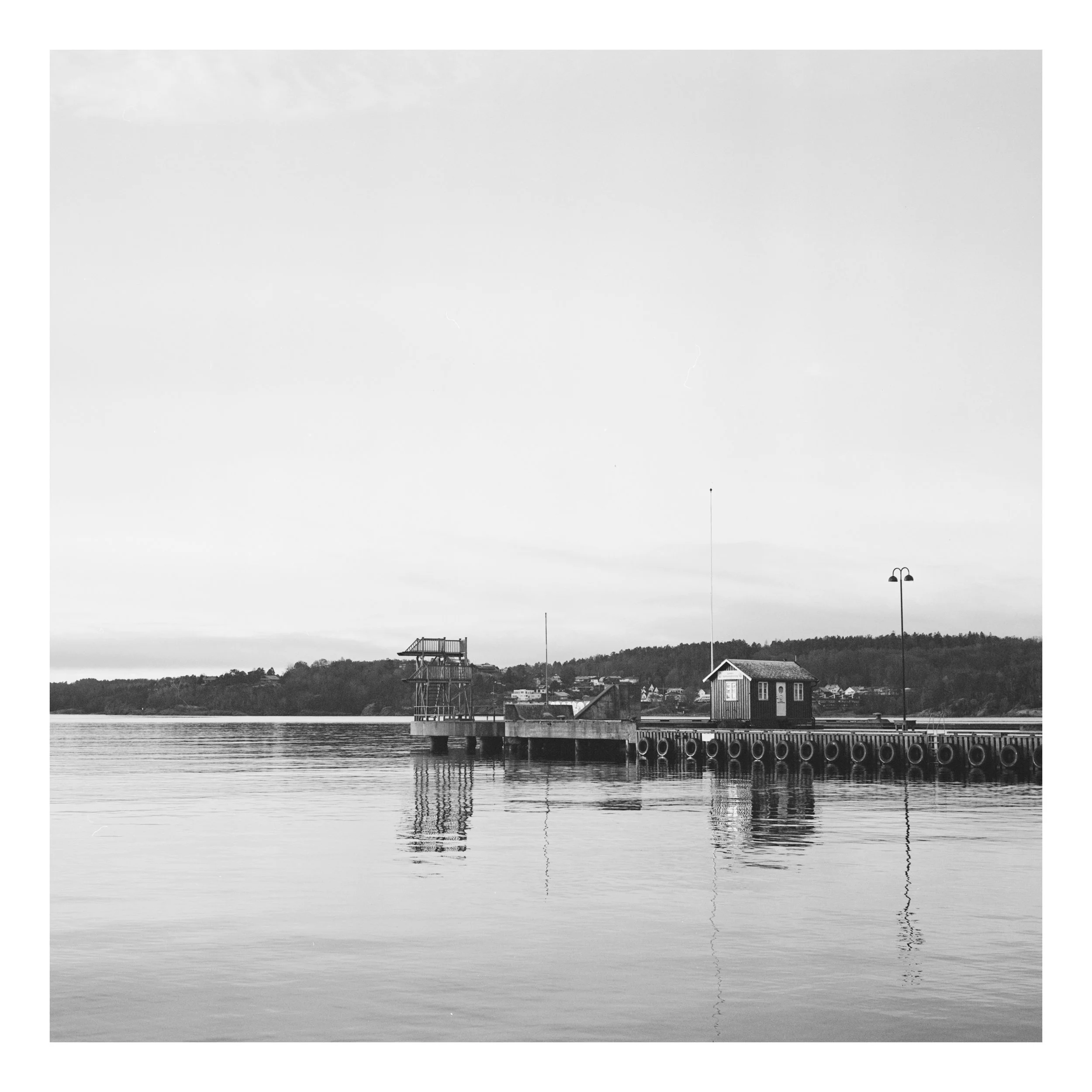 R1-08272-0008.jpg