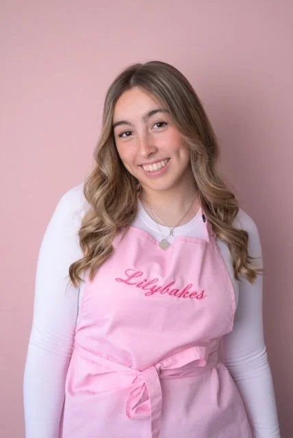 Lily from Lily Bakes Official