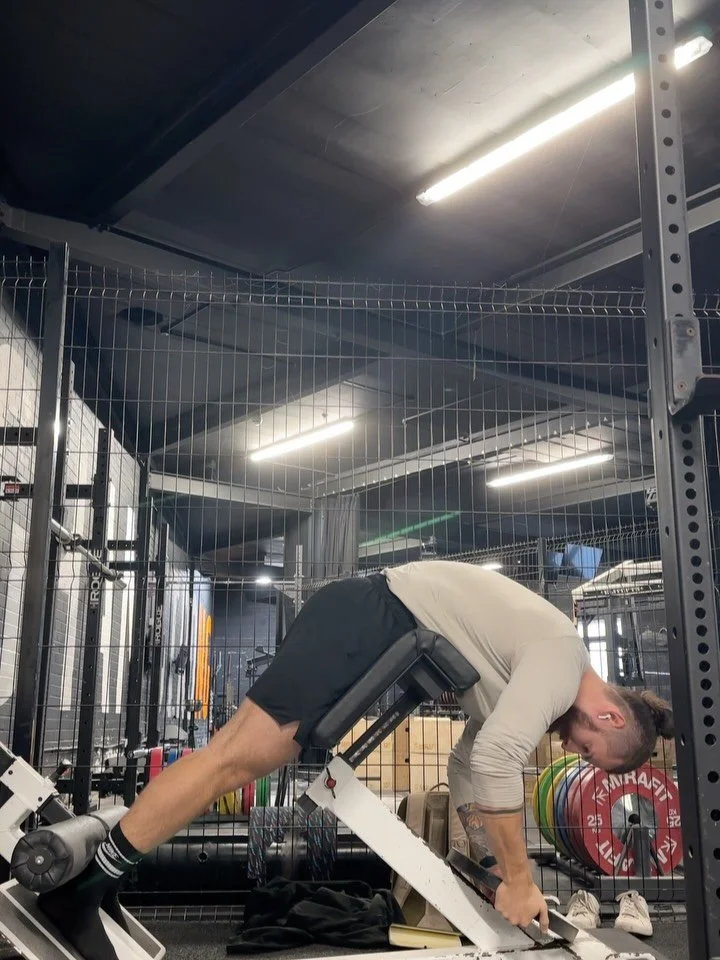2 exercises, 2 different intentions 🔁

People talk about programming as absolute, when it&rsquo;s so far from that.

Take this spinal extension for example:

Not an exercise I&rsquo;m SUPER familiar with, and certainly not one I&rsquo;m very strong 