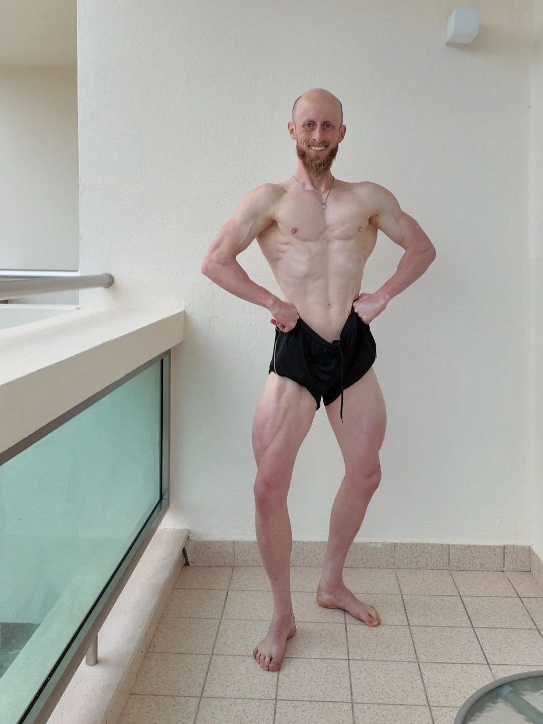 @michaellistercoaching at 7 weeks out, and shaping up incredibly well.

This is undoubtedly our best look yet, and huge improvements from our last prep.

And a massive improvement to posing thanks to @reece.kyffcoaching 

We were very honest at the s