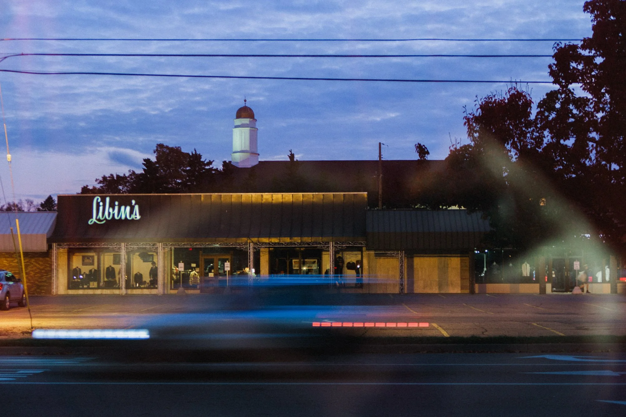 IMG_1344_Libins Thru DQ Door.jpg