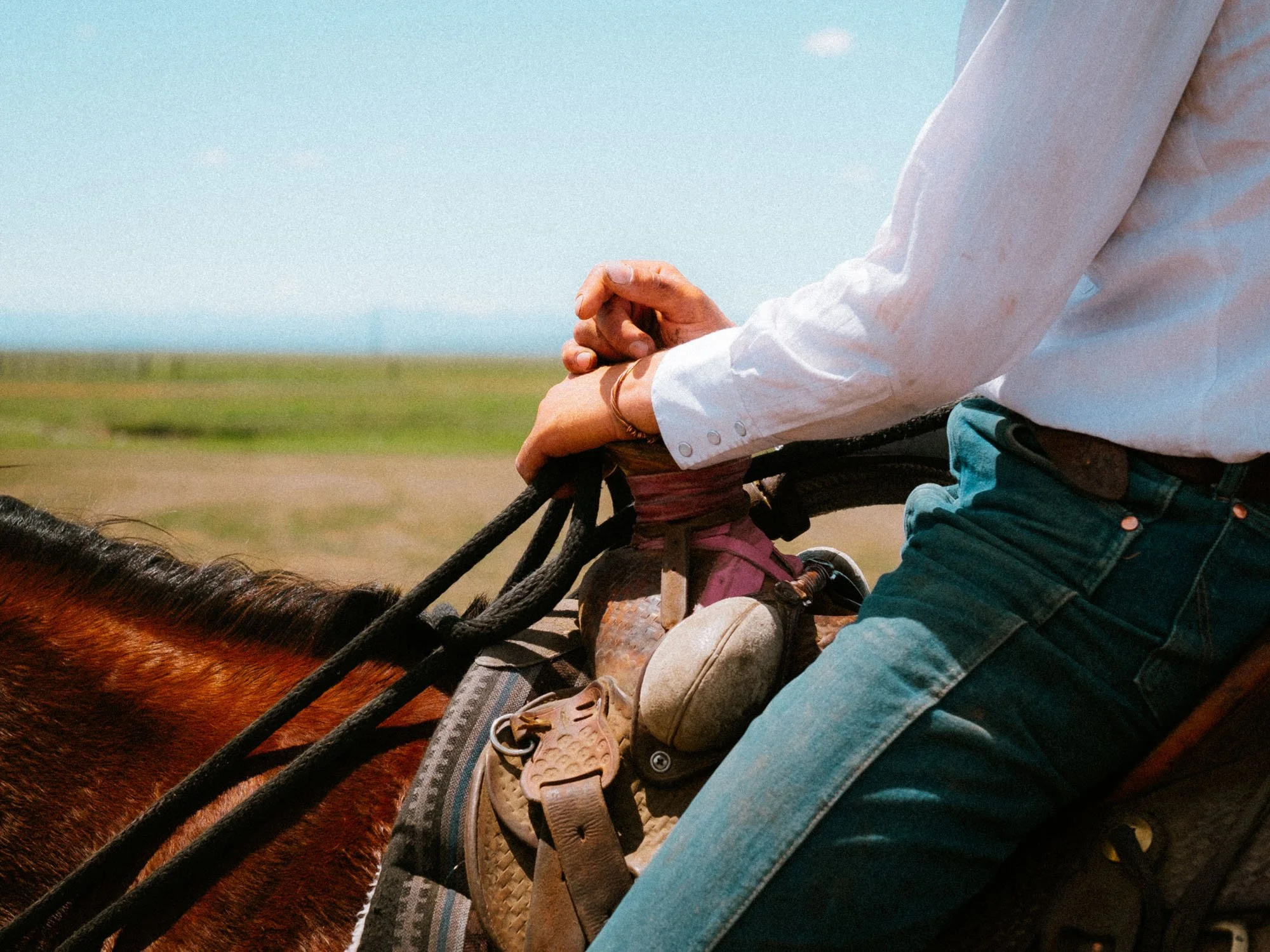 _ROB4408_RoaringSpringsRanch_CowboyDetail.jpg