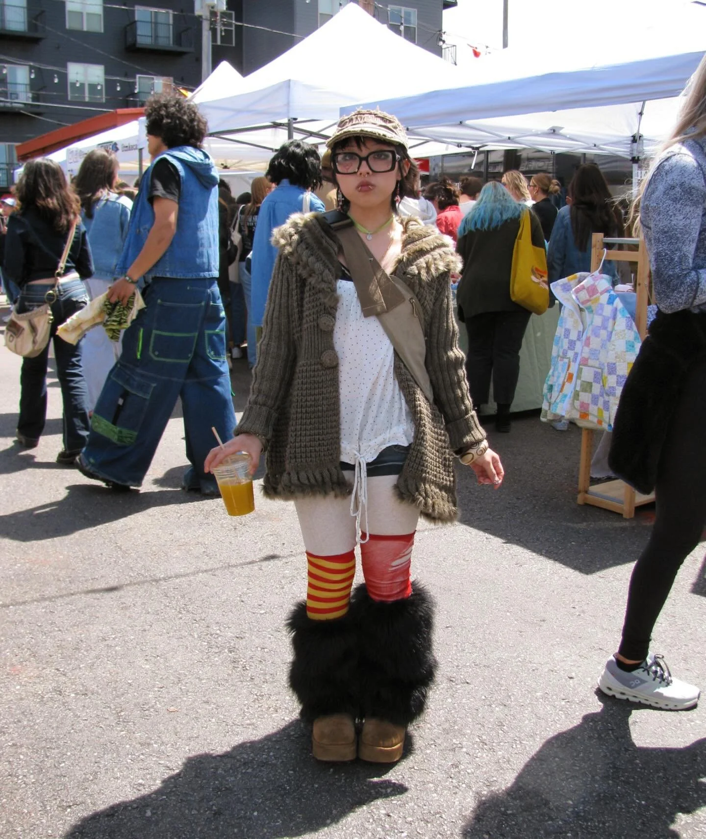 Less than two weeks until the first outdoor flea of the season ☀️ 

Sunday, April 12 11 AM &ndash; 5 PM Z&oacute;calo Food Park 636 S 6th St, Milwaukee

We will be sending out updates to applicants tomorrow :)