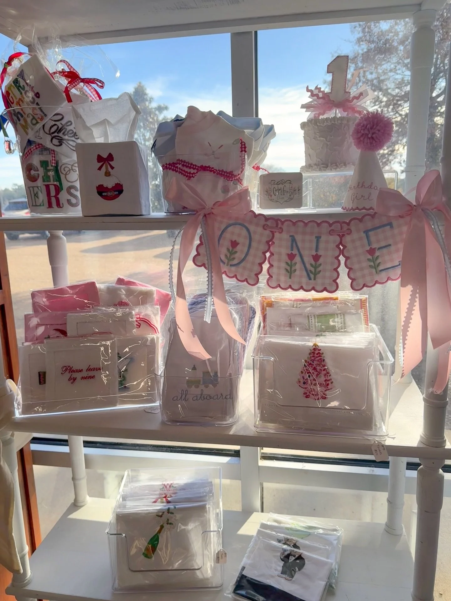 Big news, Oxford! You can now shop my collections @themustardseedoxford !! 🥳 Just dropped off all the holiday must-haves and will be adding new designs very soon &hearts;️💙