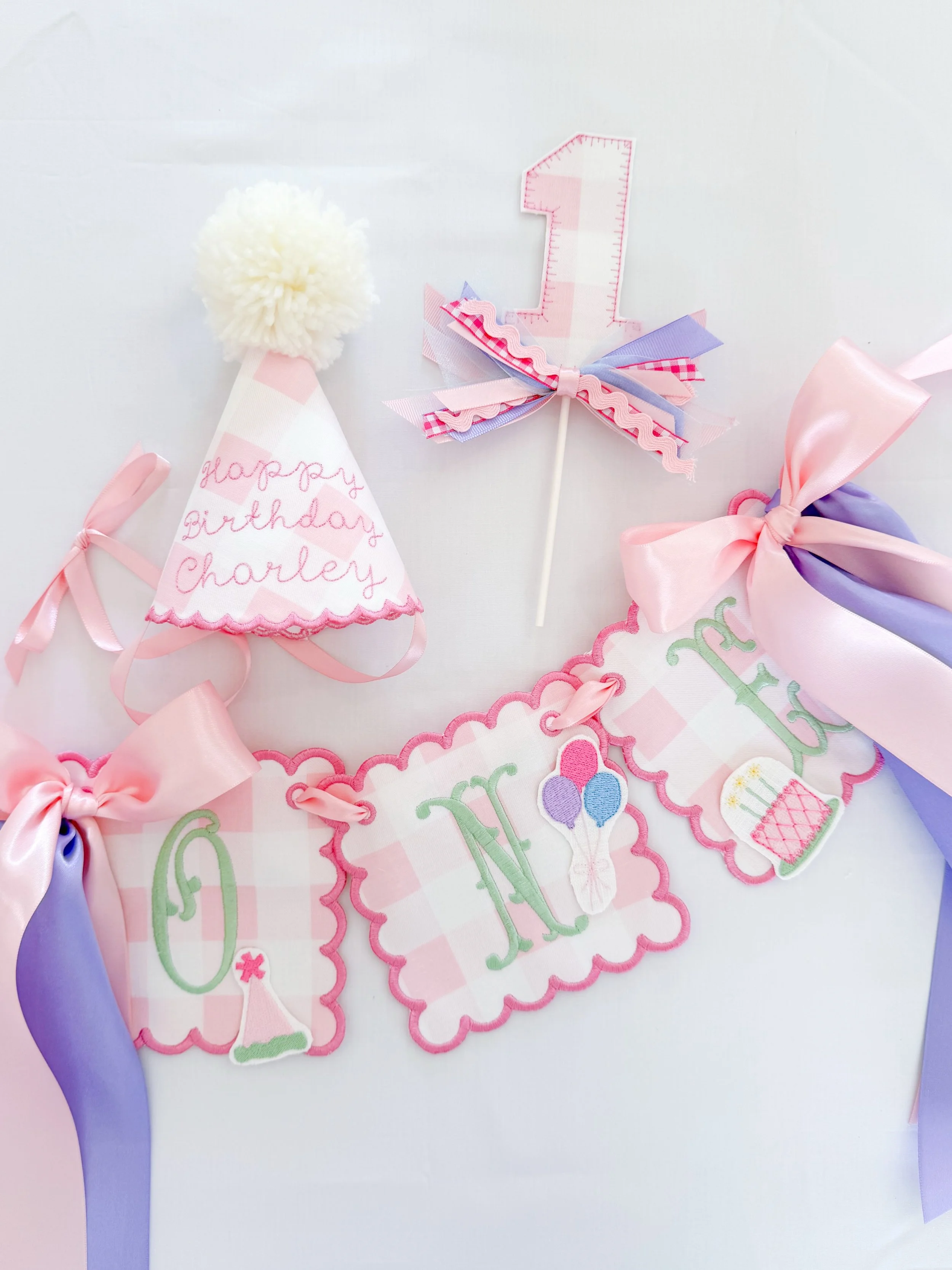 It&rsquo;s fun to be ONE! 💖🧁 

Birthday suites available on cgdesignsandevents.com
