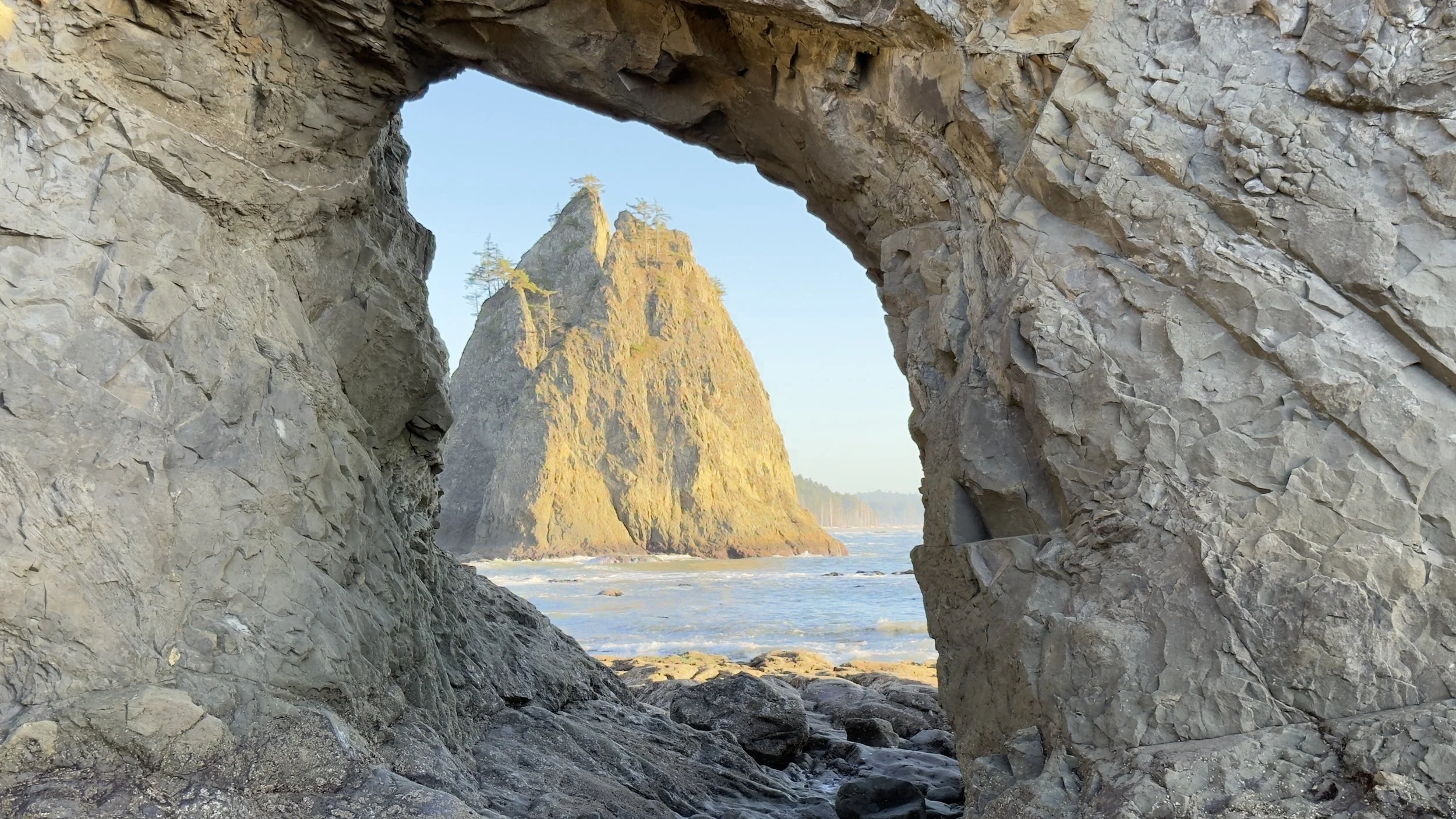 Educational content on relationships, emotional communication, and personal growth