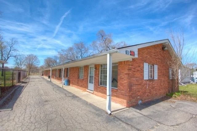 Harris Apartments