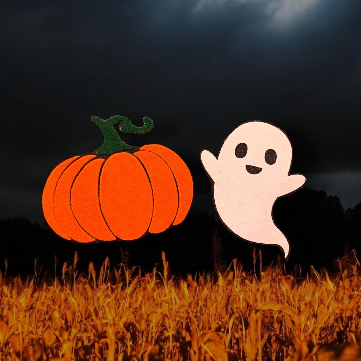 Tiny Halloween things are my absolute fav. Next up- tiny bat, tiny vampire, tiny candy corns, etc. stay tuned!