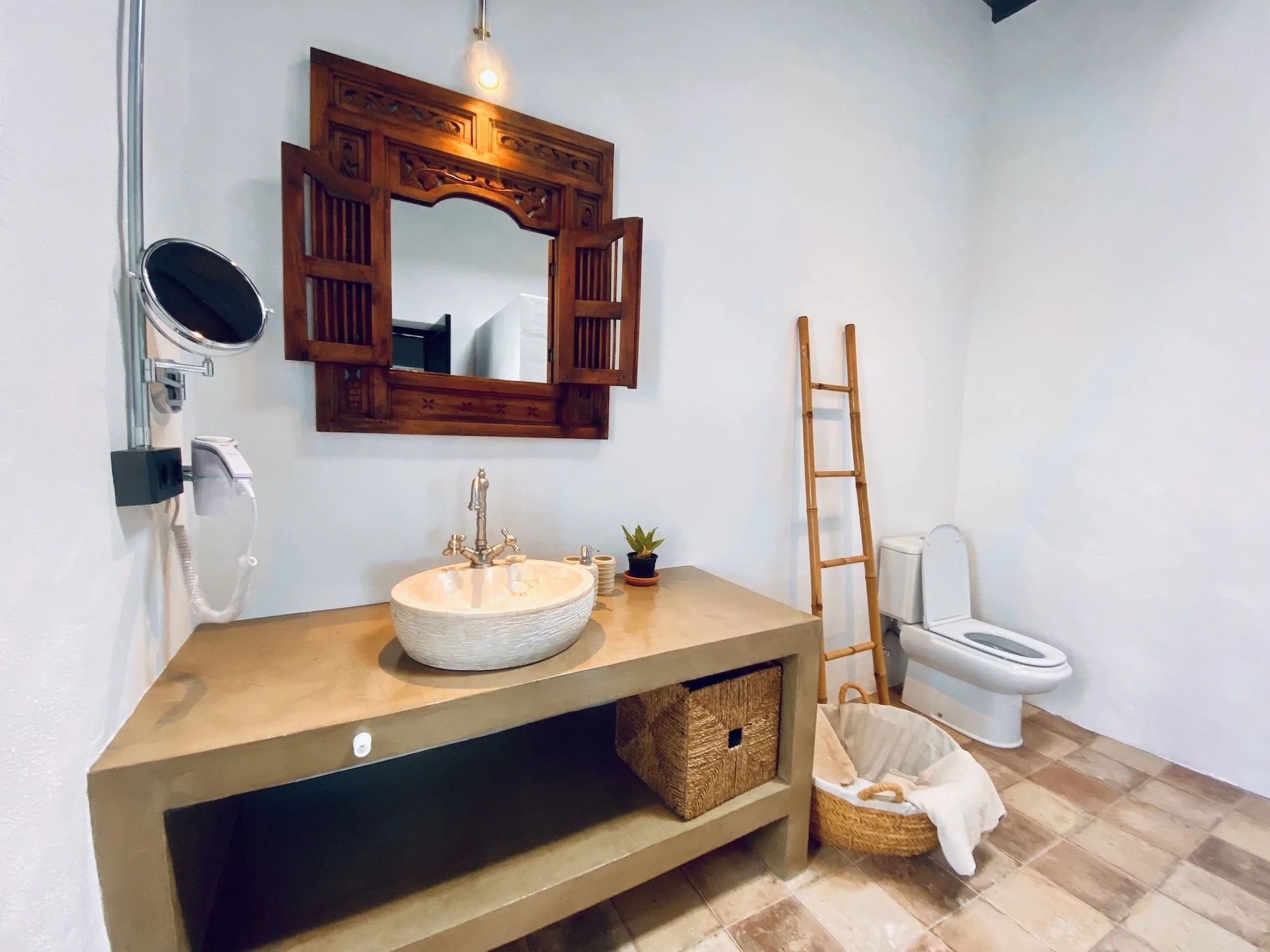 Finca Curbelo Apartment 1 Bathroom.jpg