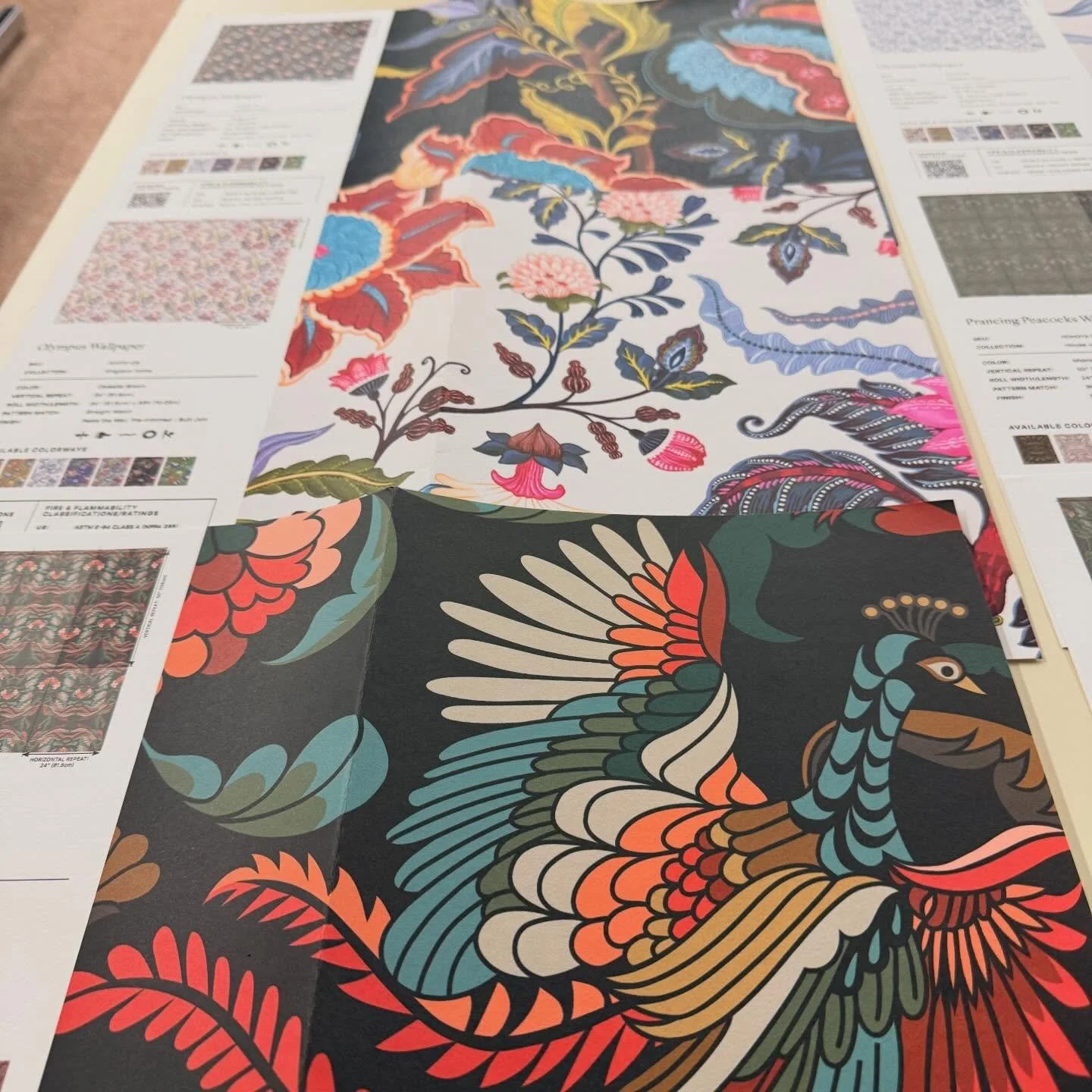 @miltonandking KILLING ME with these gorgeous wallpaper samples.