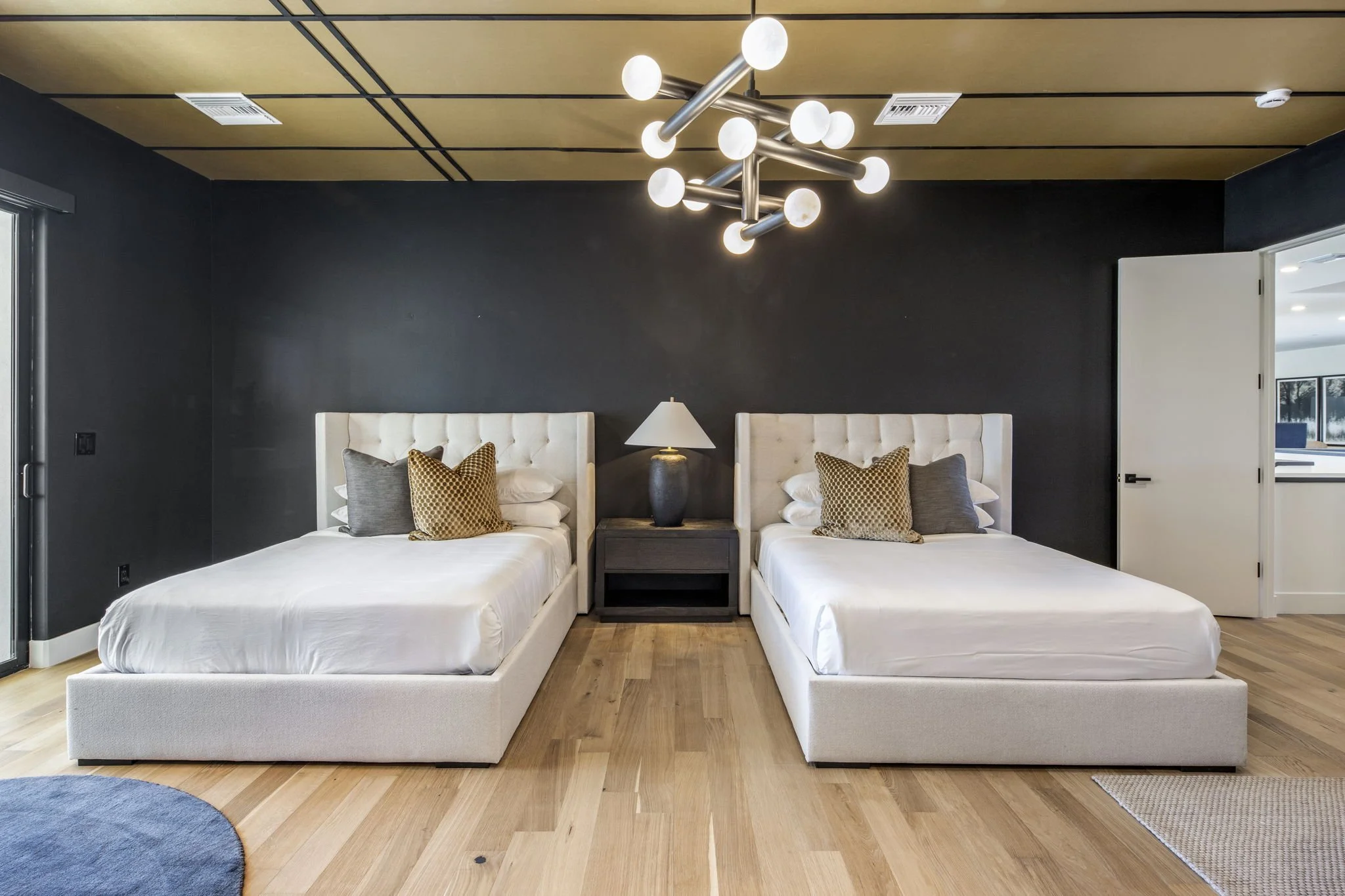 The Upper Level Double Suite [Spot 1 of 2 ]