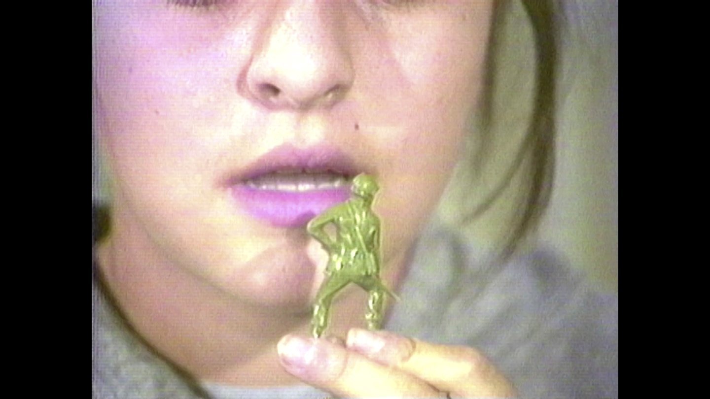 Popsicles, Dir. Gloria Camiruaga
