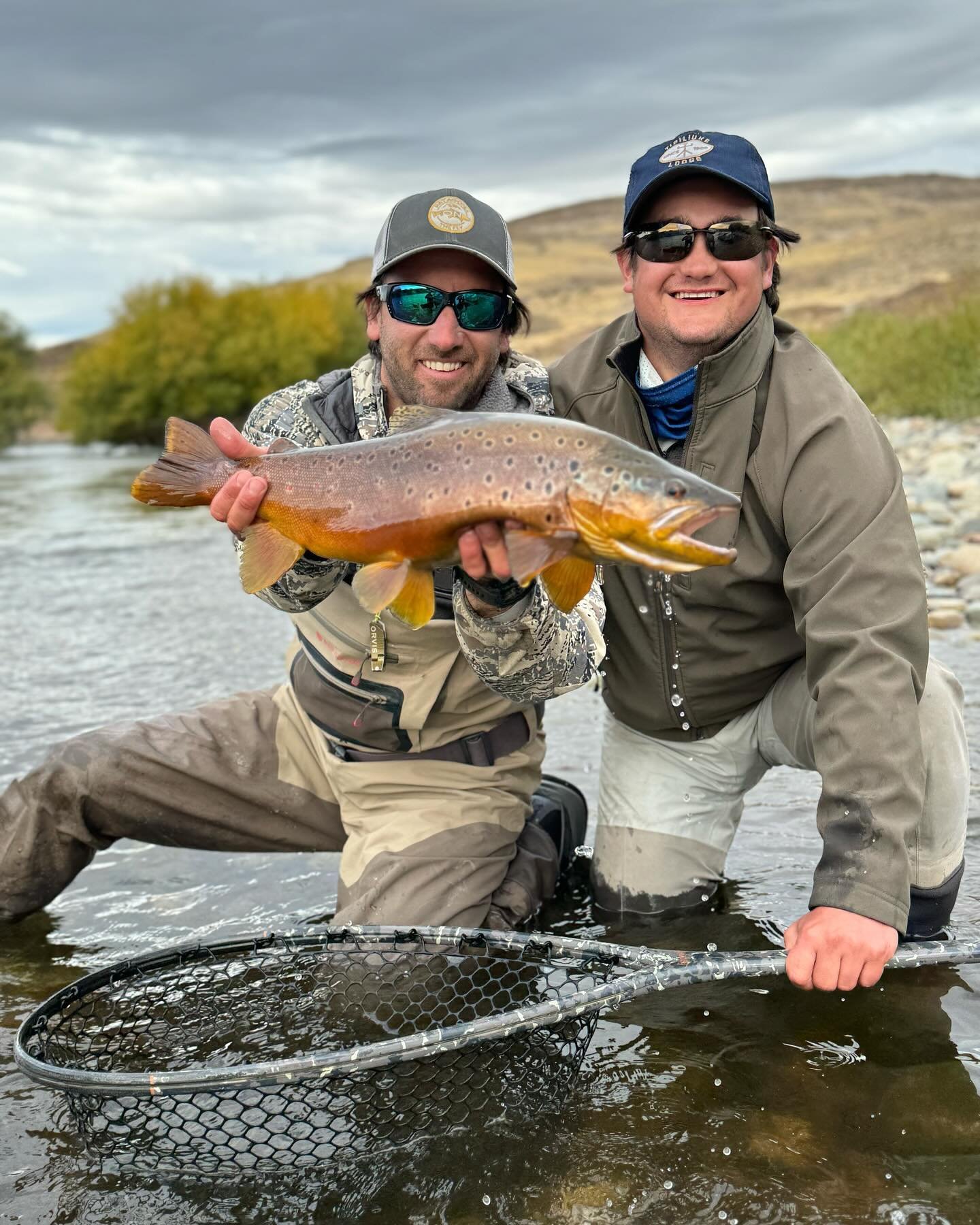 As good as it gets! Great fish @bbechter22 !!
&bull;
&bull;
&bull;
#flyfishing #patagonia