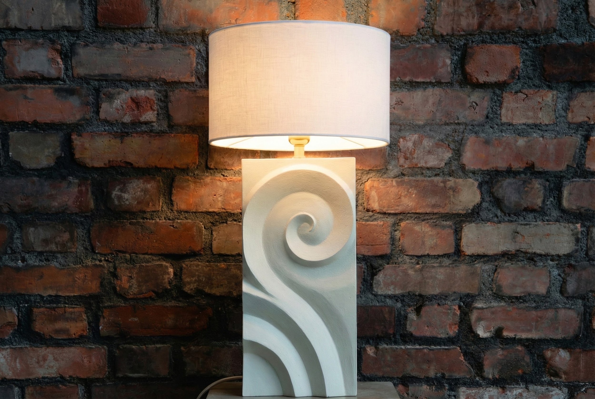 5 Ways to Style a Statement Table Lamp in Any Room
