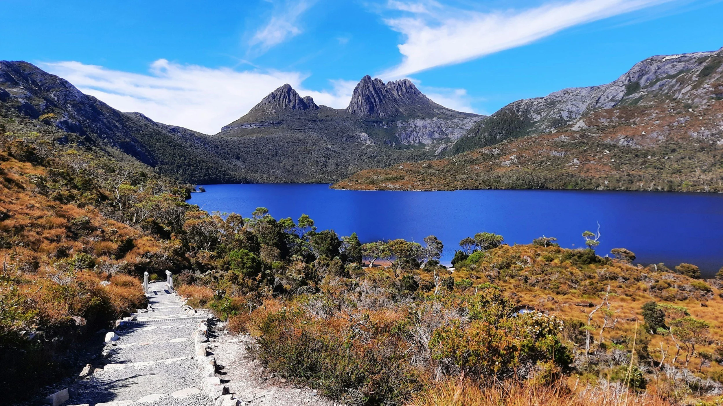  Hike around Cradle Mountain for beautiful lake and mountain views; you may see an elusive platypus.  