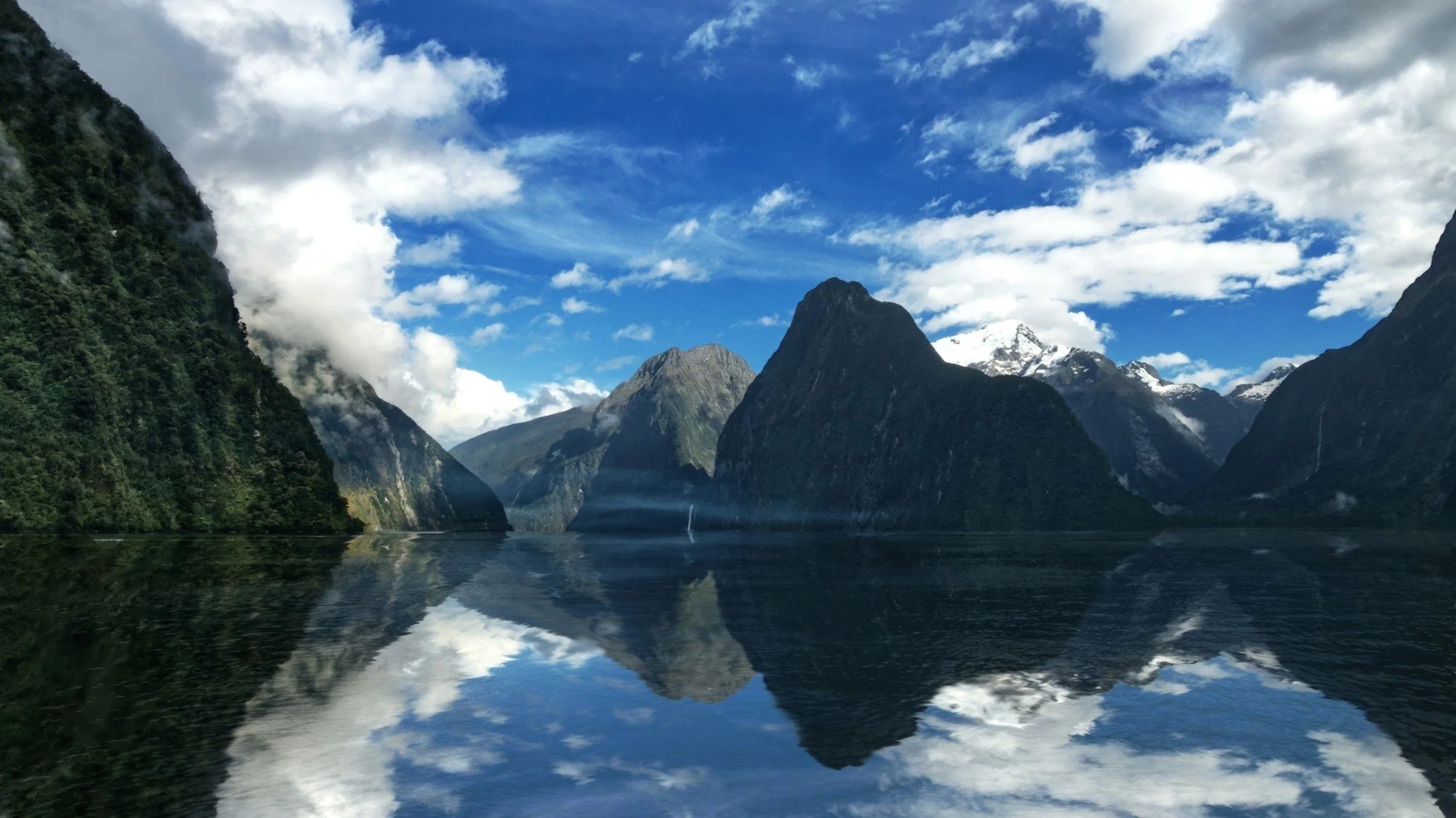  Milford Sound in Fiordland is a must-see.  