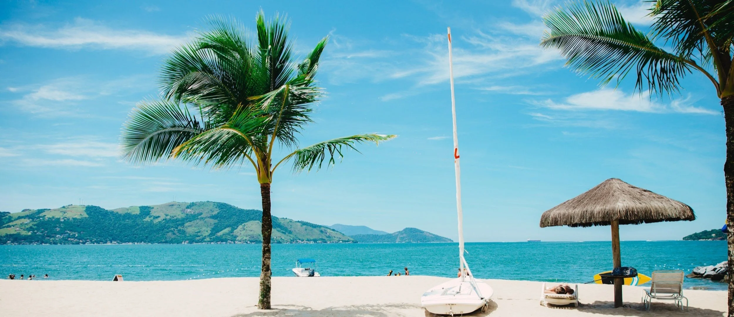  Cayman Island beach. 