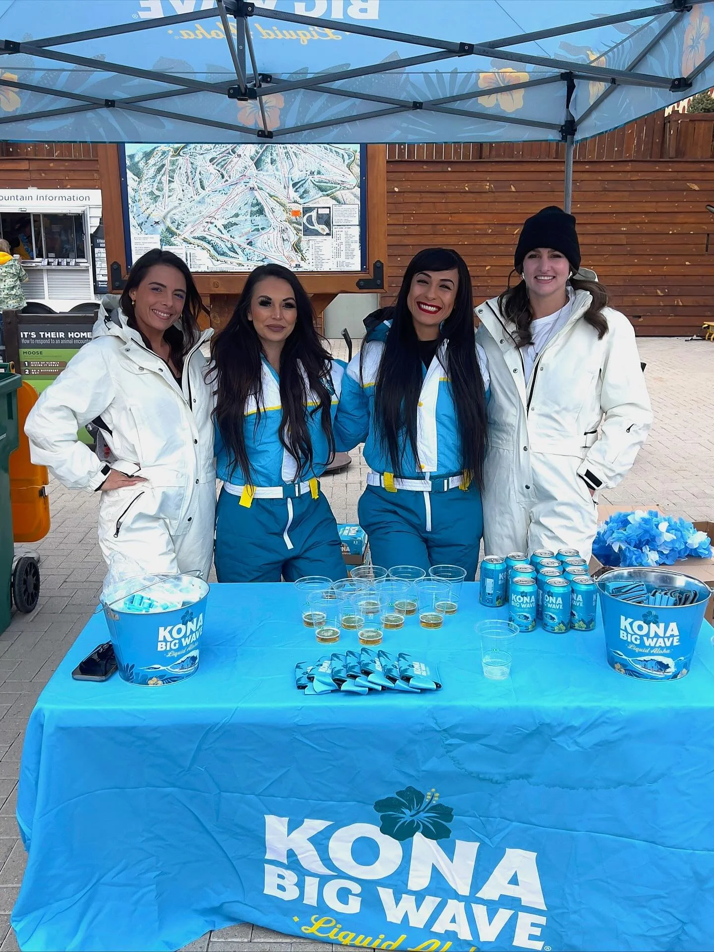 🚨NOW HIRING🚨
Winter Season❄️ Keystone &bull; Breck &bull; Vail &bull; Beaver Creek &bull; Winter Park &bull; Steamboat &bull; 💌 DM to Apply!