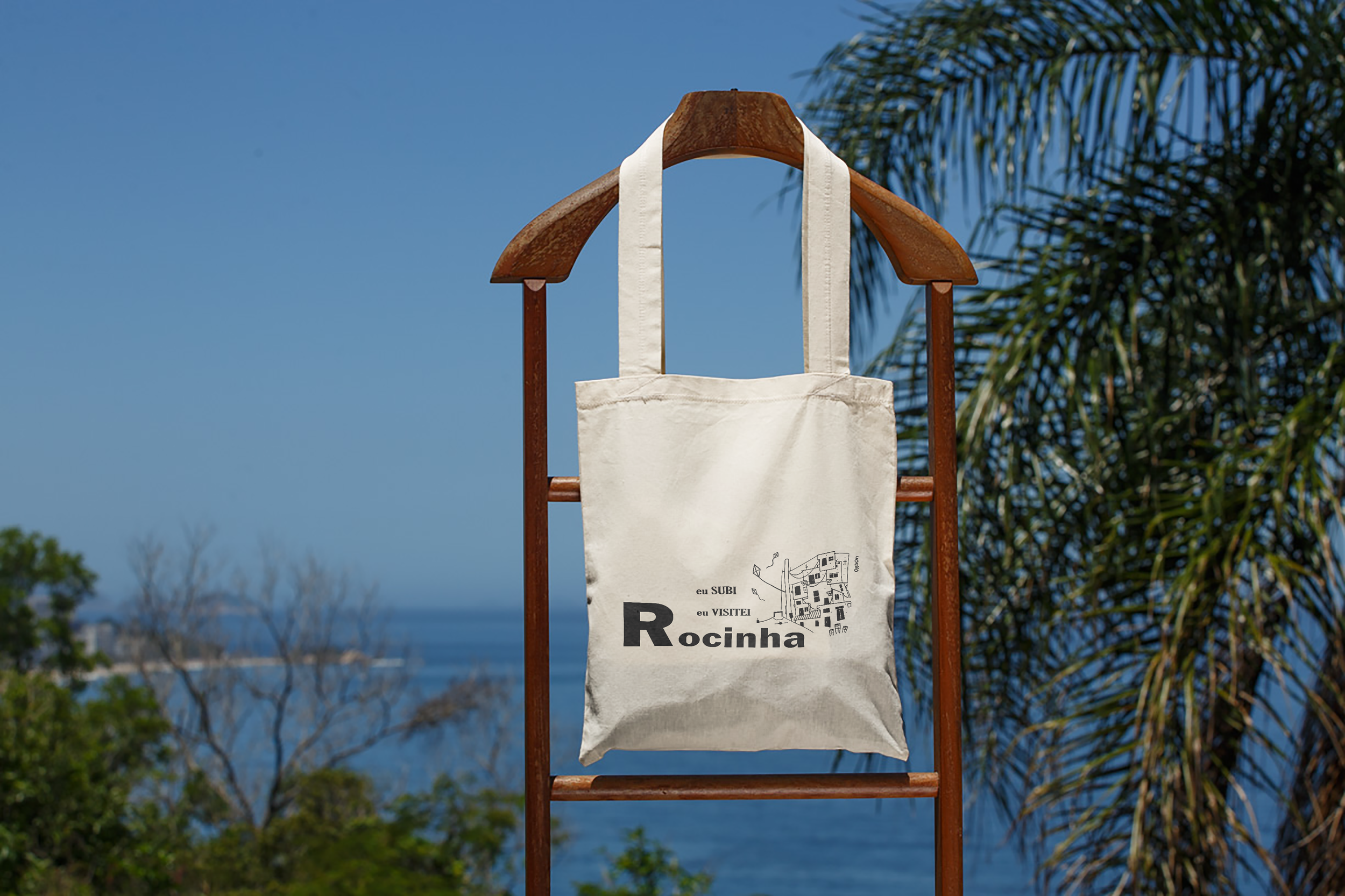Basica M - Estampa Rocinha.png