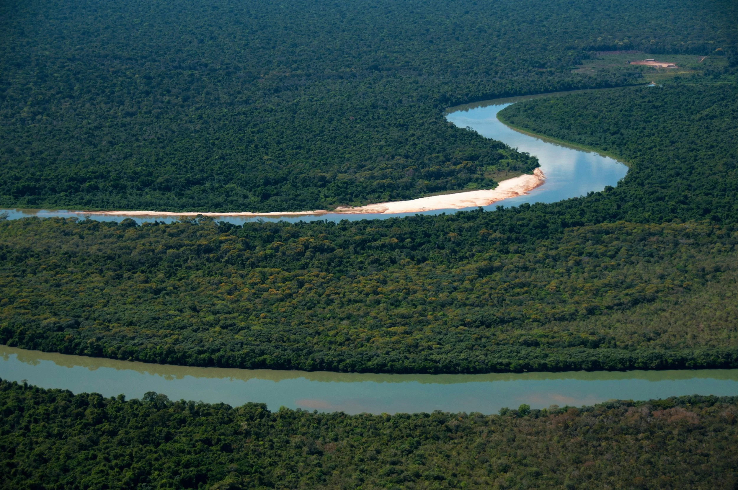 New report identifies critical forest corridors and flying rivers essential to prevent an Amazon tipping point