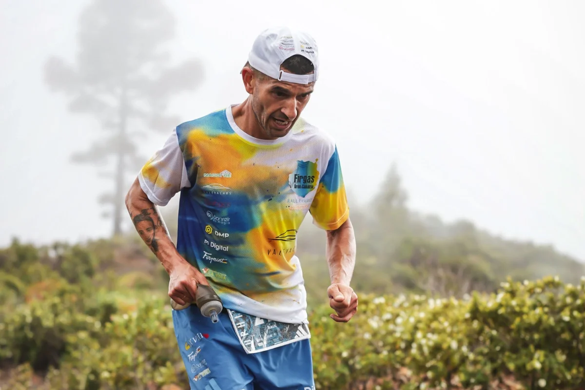 Raúl Ramírez corriendo durante el Kilómetro Vertical de Transvulcania 2026 en La Palma