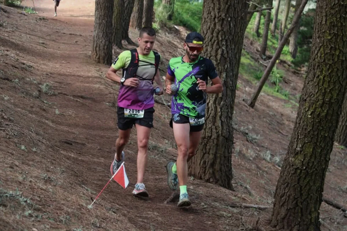 Raúl Ramírez y Enrique Rodríguez Balaguer corriendo juntos en una prueba anterior en Gran Canaria.