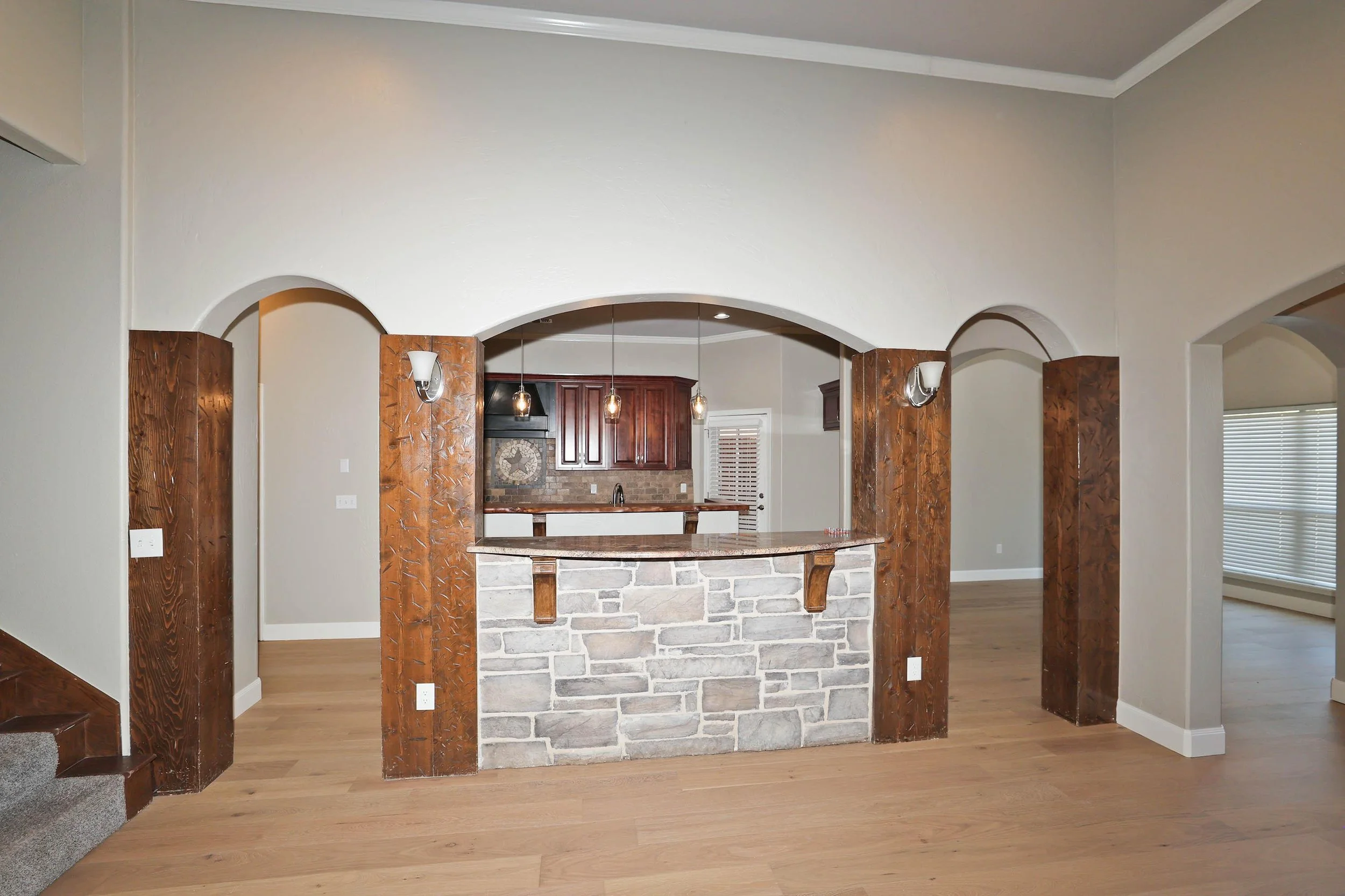 8-Kitchen.jpg