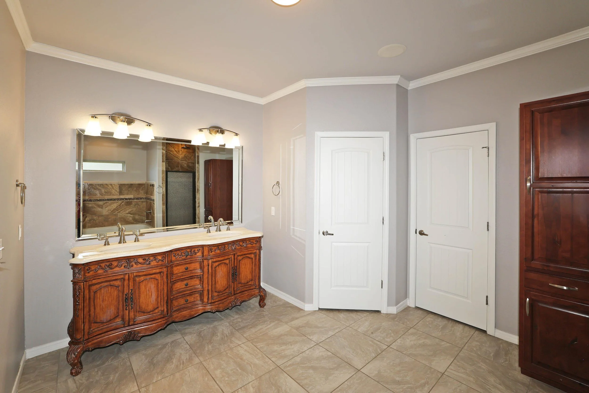 28-Primary Bath.jpg