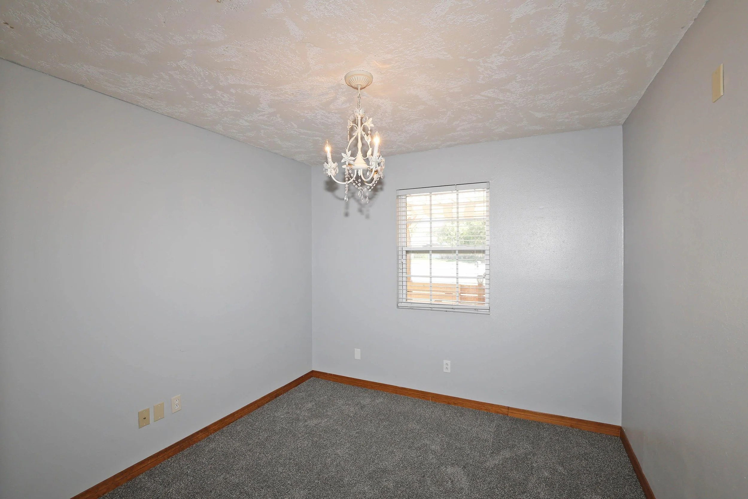 20-3rd Bedroom.jpg