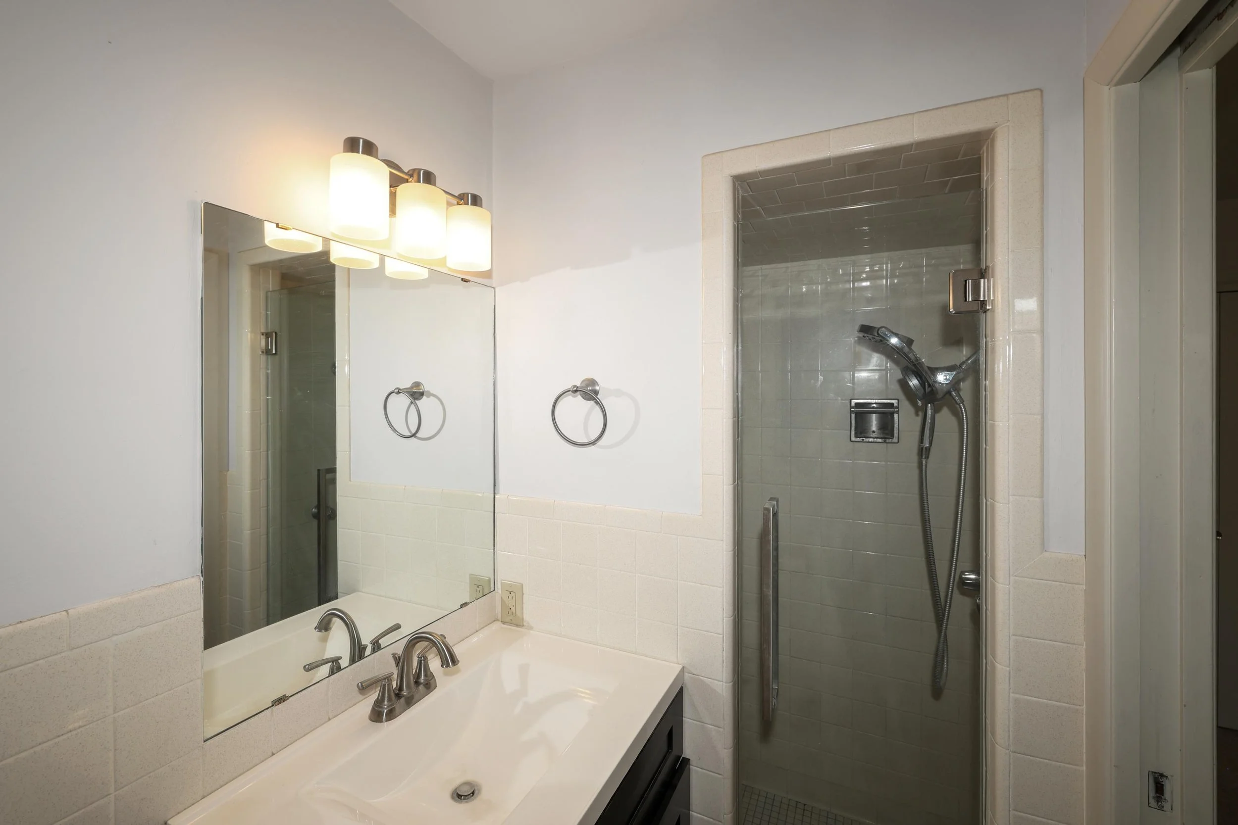 17-Primary Bath.jpg